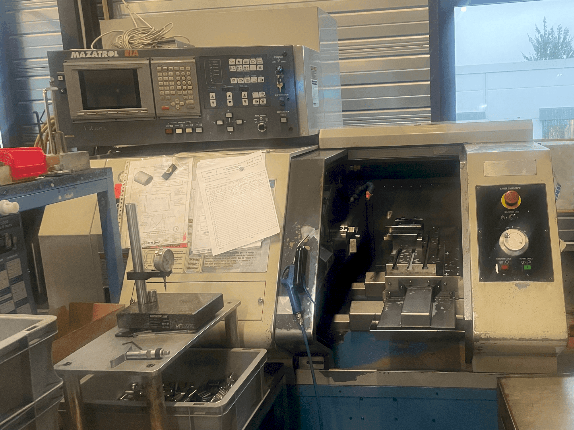 Prikaz stroja Mazak QT6 T (2007)+MAZAK QT6 G (2002)+1 LNS Hydrobar mini sprint sprijeda