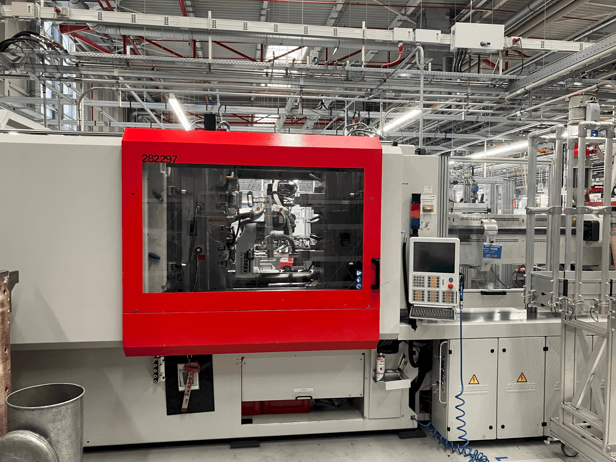 Prikaz stroja Arburg Allrounder 920 S 5000-2100 sprijeda