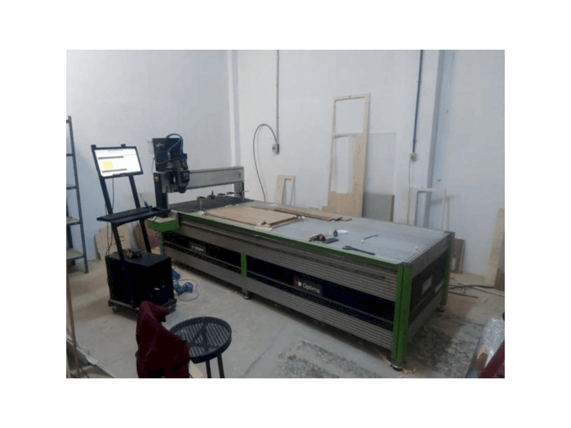 Prikaz stroja OPTIMA 2510 sprijeda