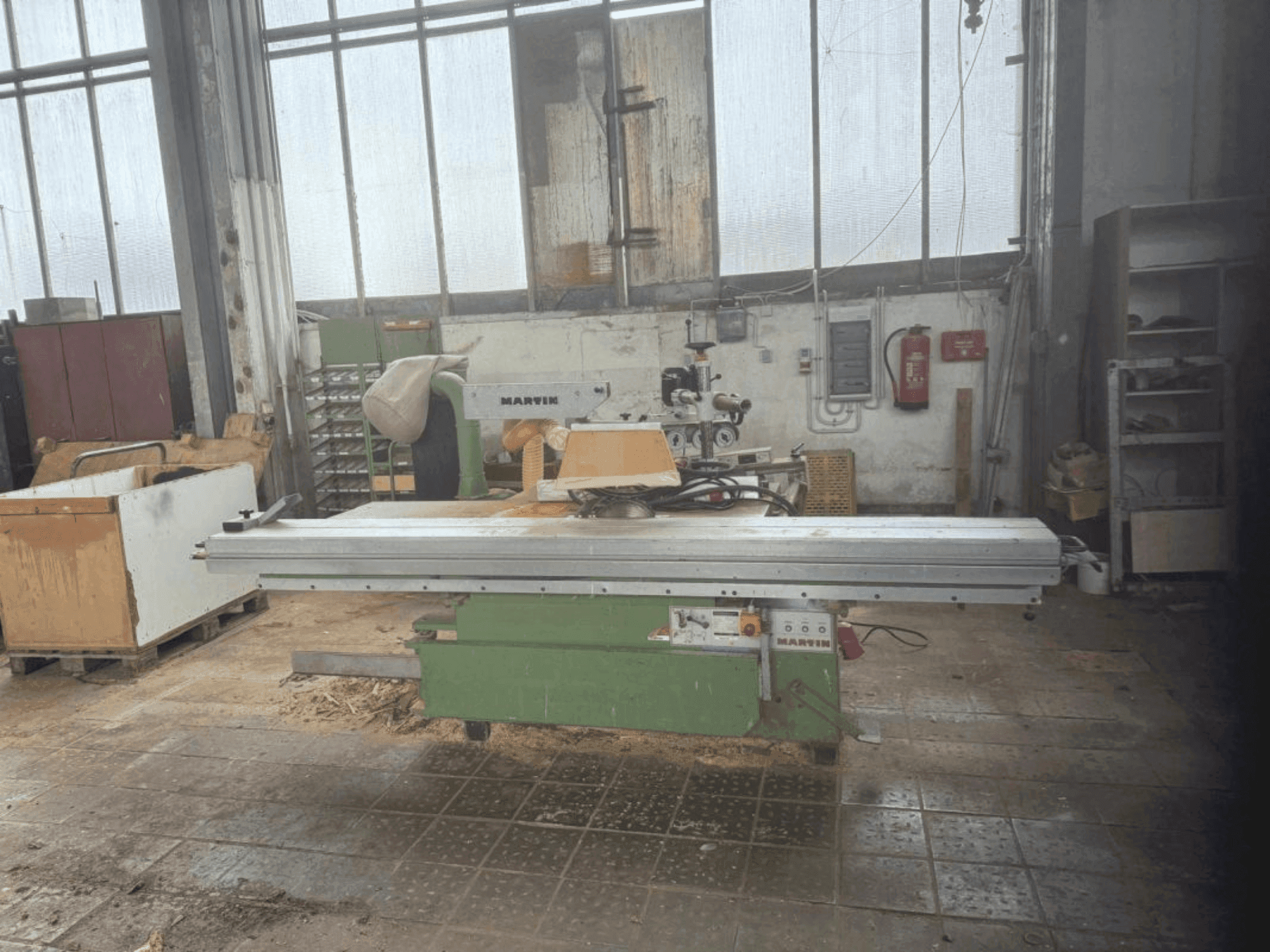 Prikaz stroja Martin T72 sprijeda