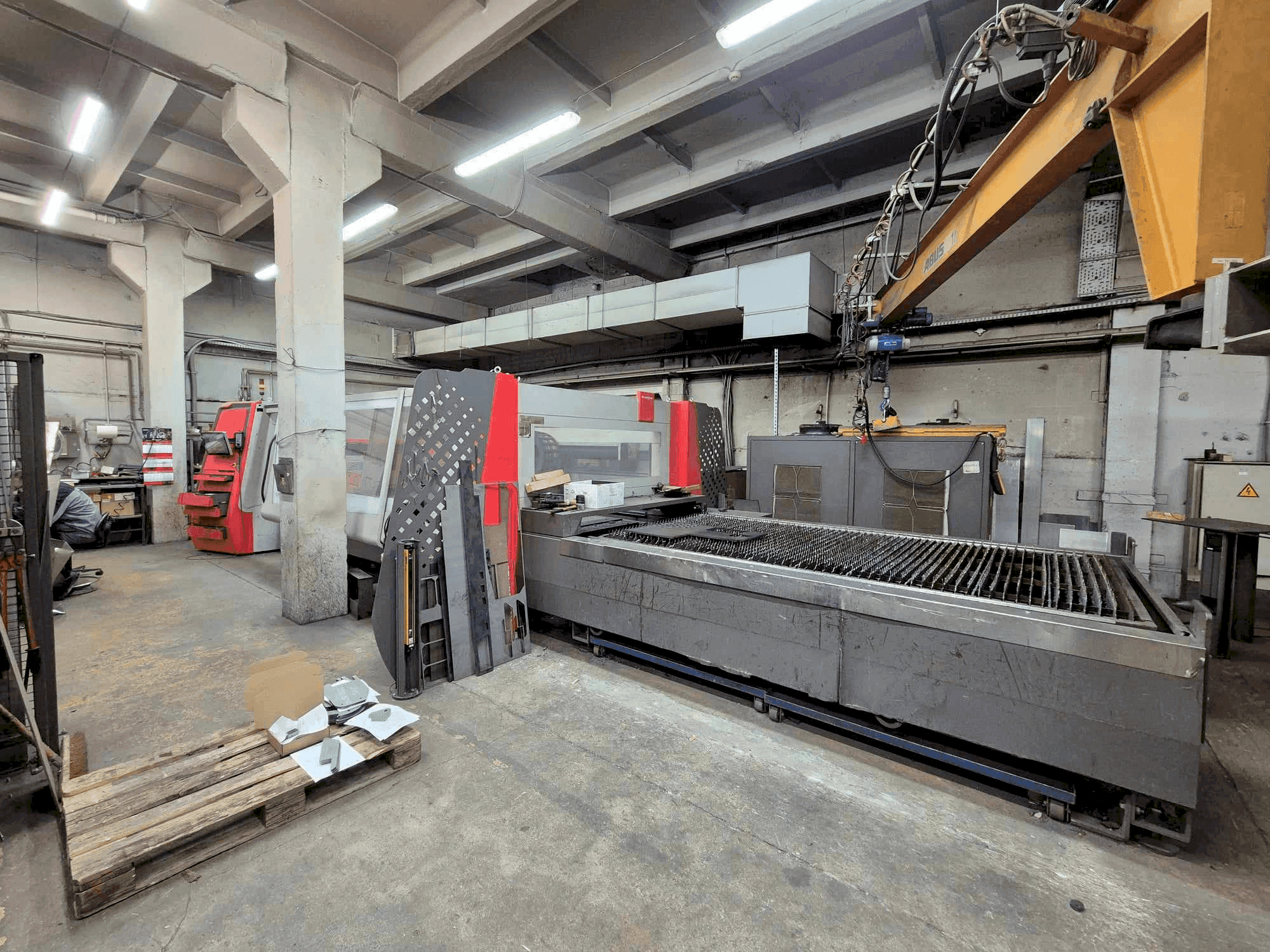 Prikaz stroja Bystronic BYSTRONIC ByAutonom 3015 (2014) sprijeda