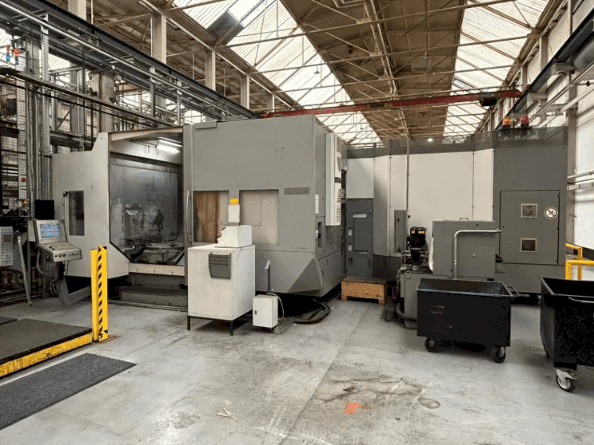 Prikaz stroja DMG DMC 100 H sprijeda