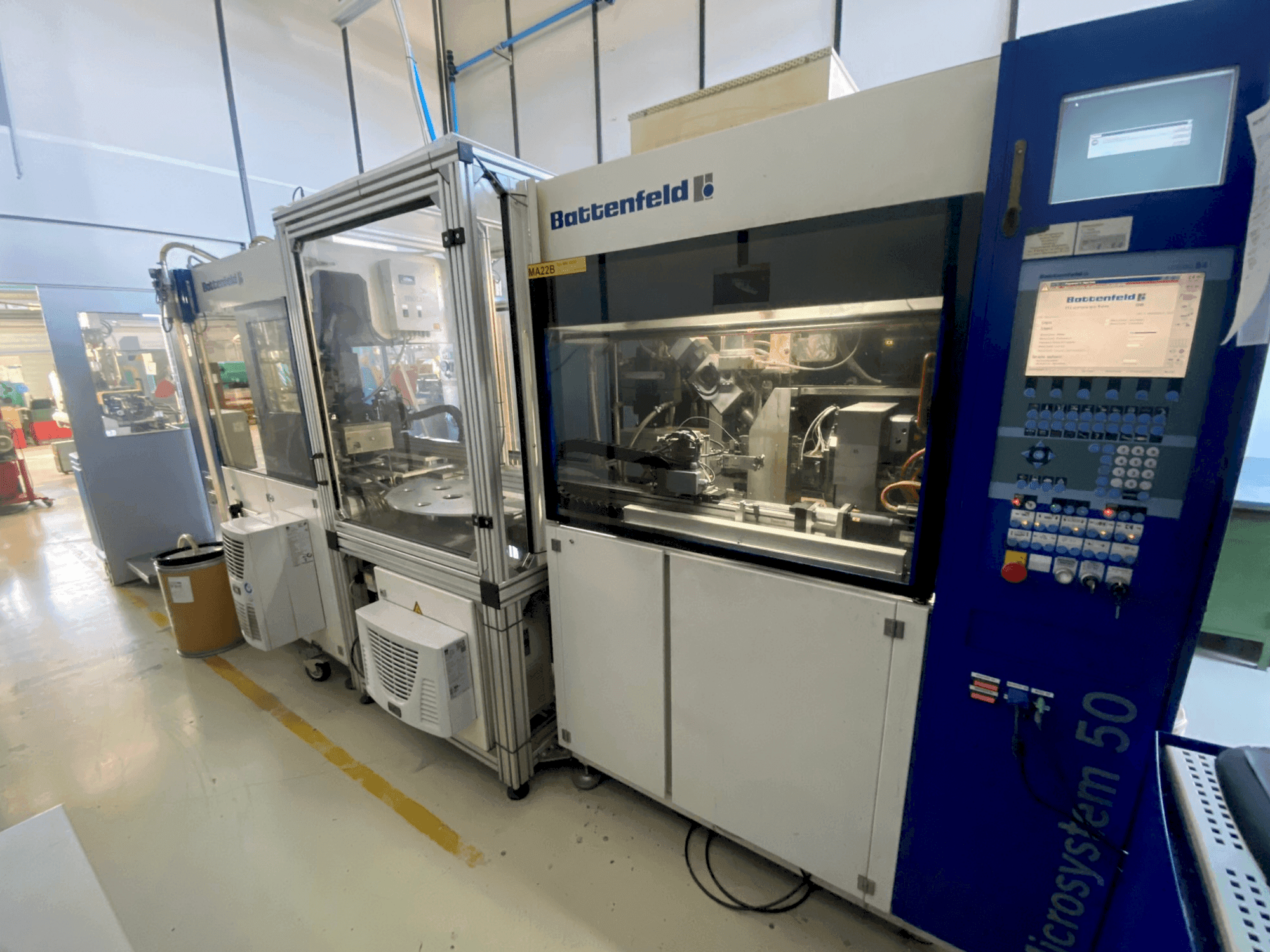 Prikaz stroja Battenfeld Microsystem MM 50/50 sprijeda