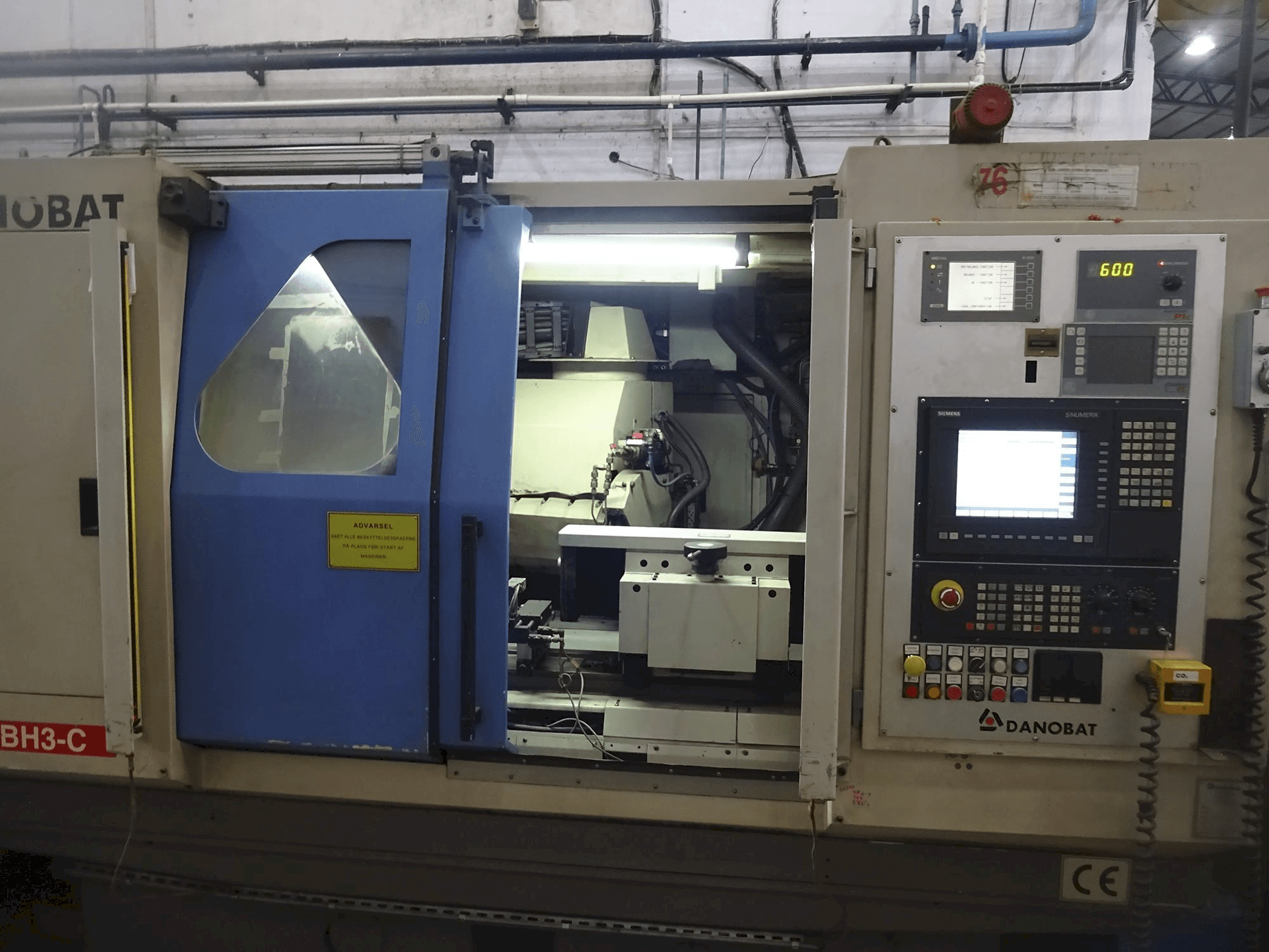 Prikaz stroja DANOBAT G-61-BH3-C sprijeda