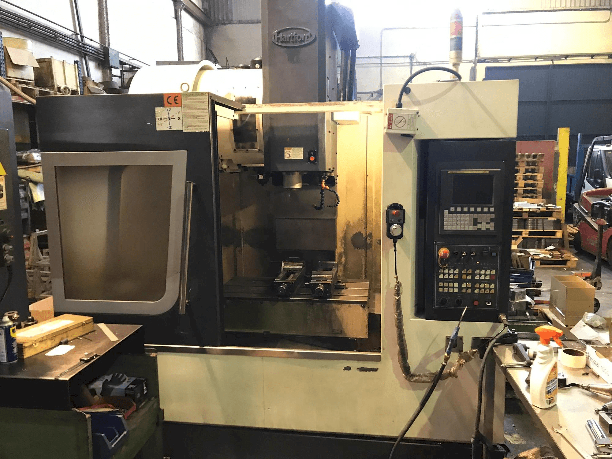 Prikaz stroja Hartford LG-800 sprijeda