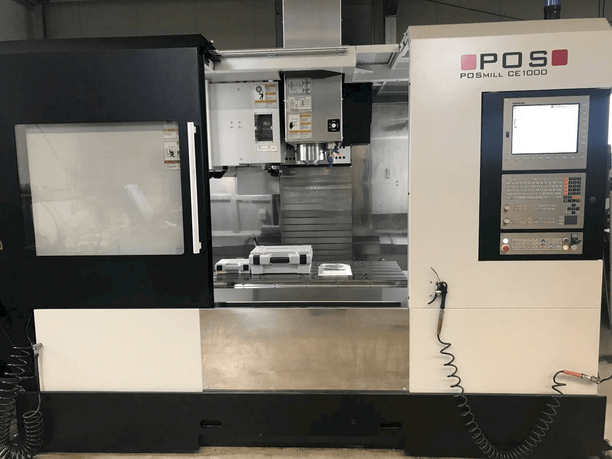 Prikaz stroja POSmill CE 1000 sprijeda