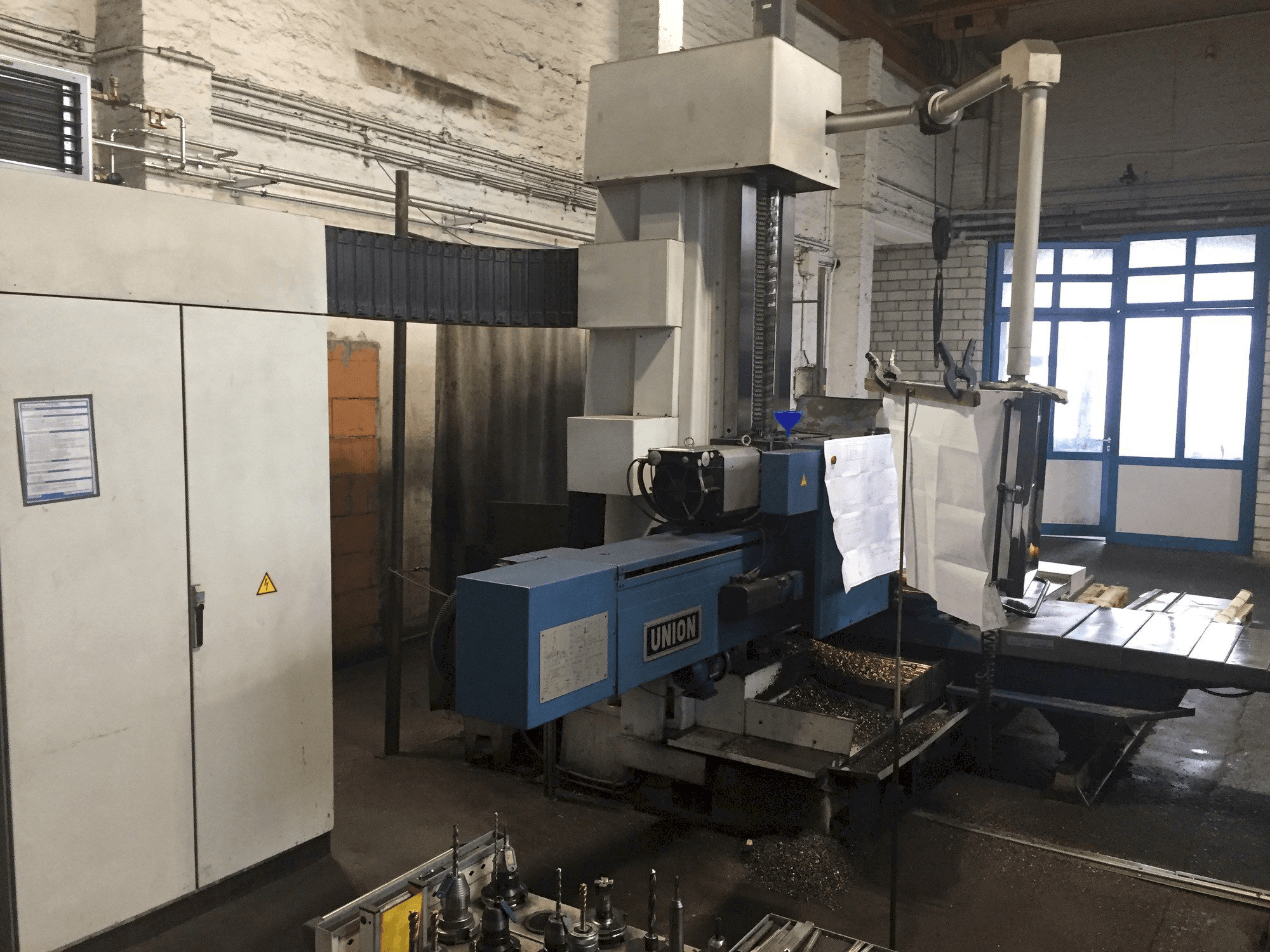 Prikaz lijeve strane stroja Union BFT 102