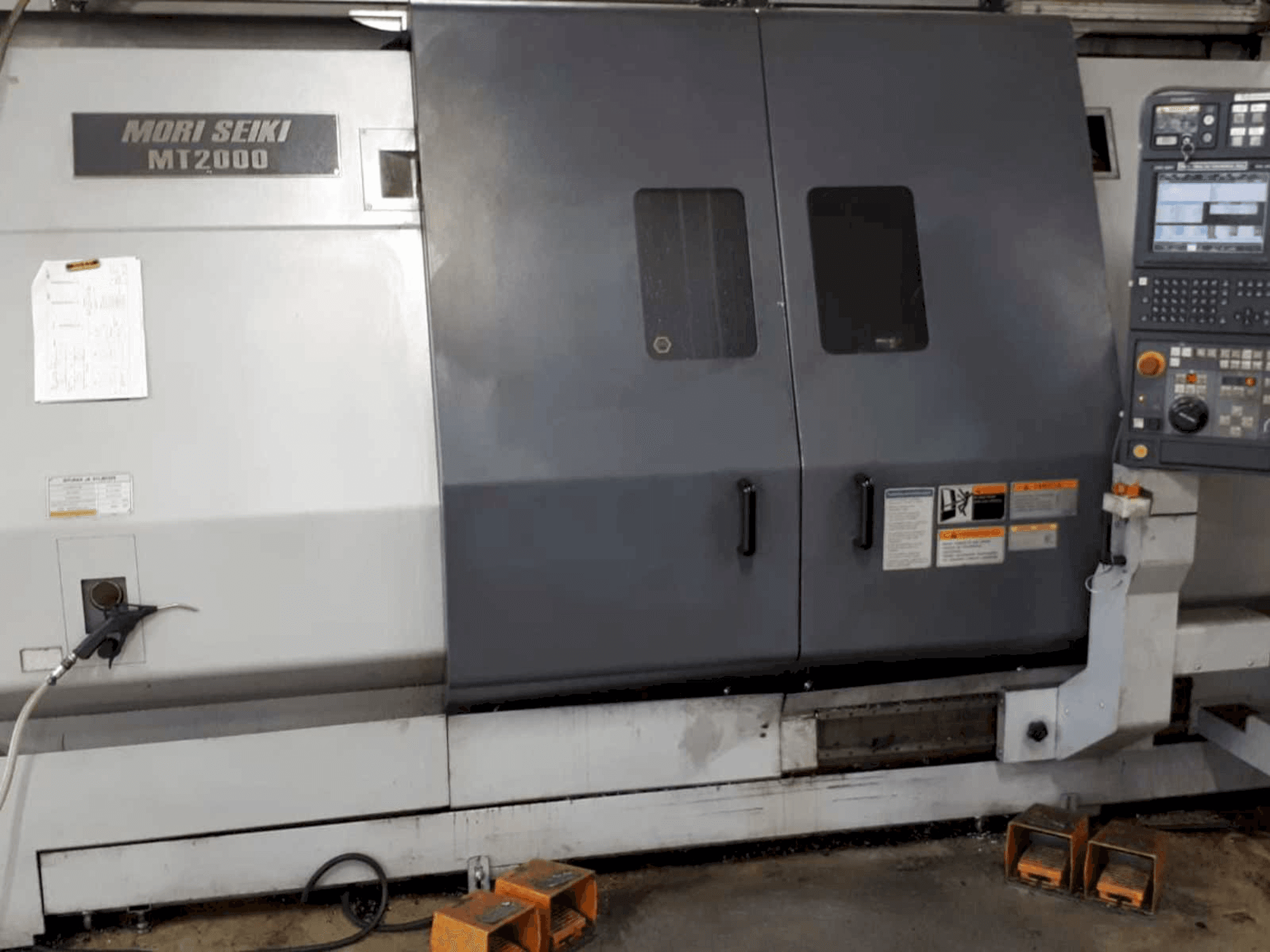 Prikaz stroja MORI SEIKI MT 2000 SZ sprijeda