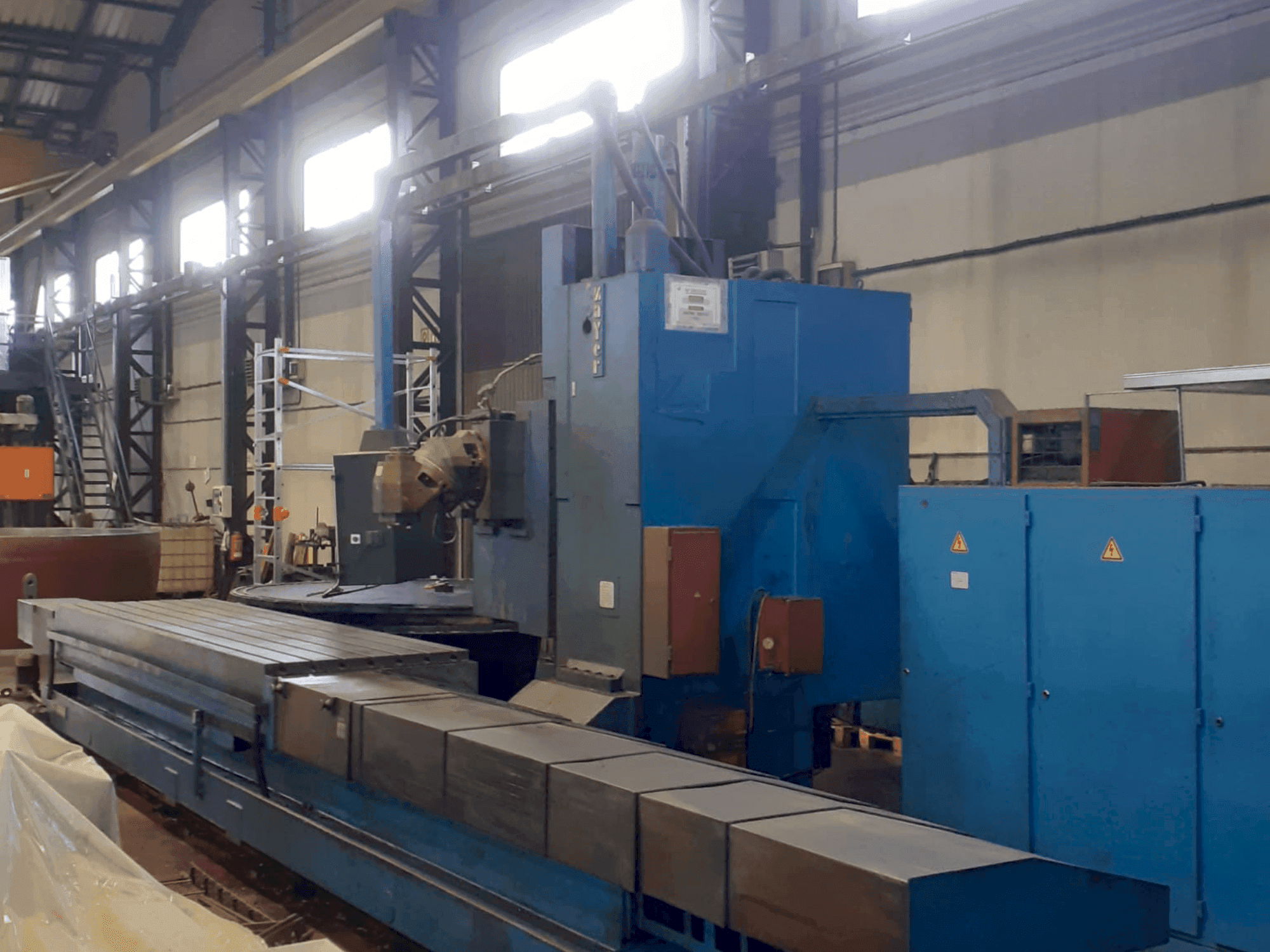 Prikaz stroja Zayer KF 4000 sprijeda