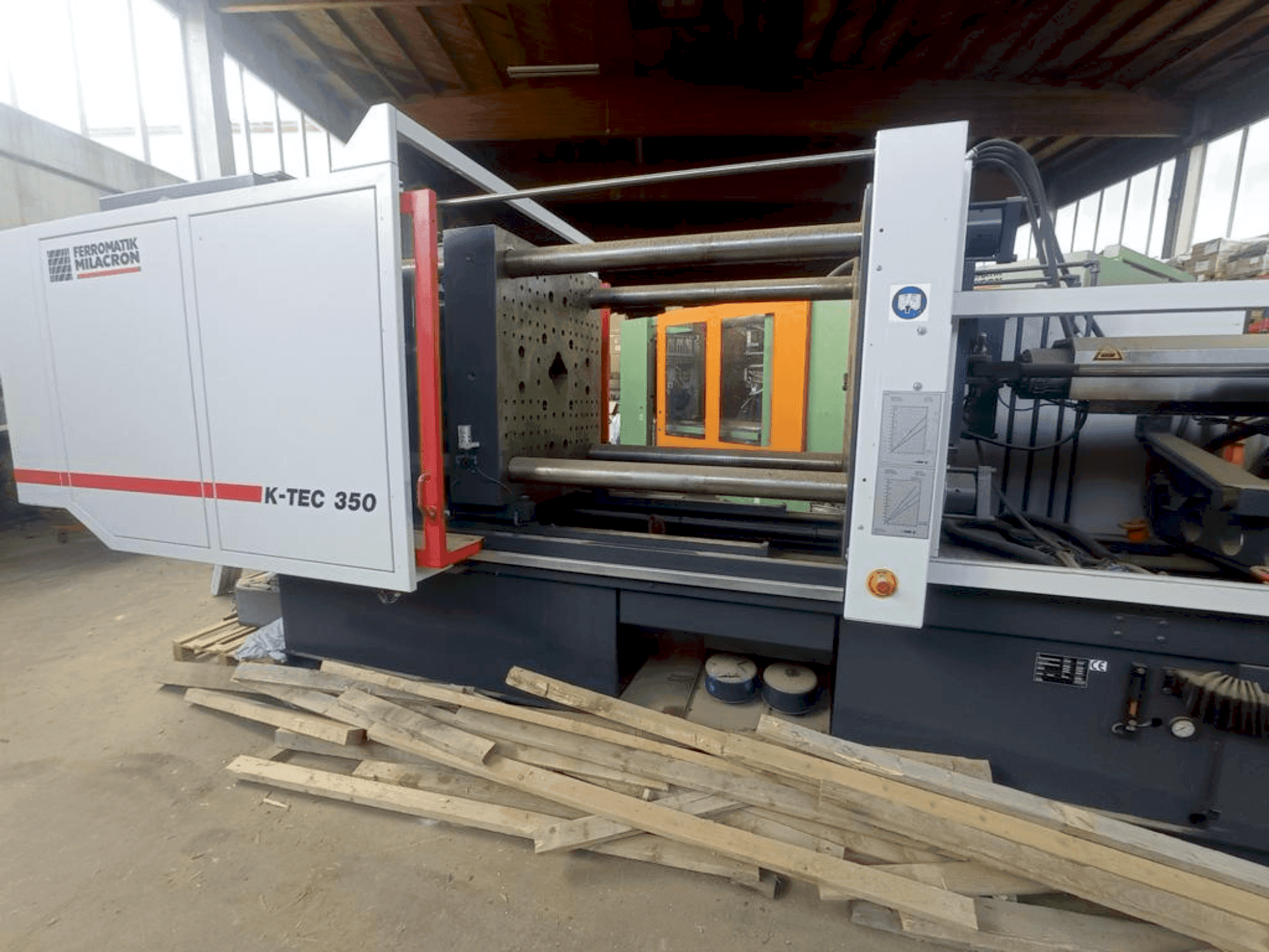 Prikaz stroja FERROMATIK K-Tec 350 S/2F sprijeda