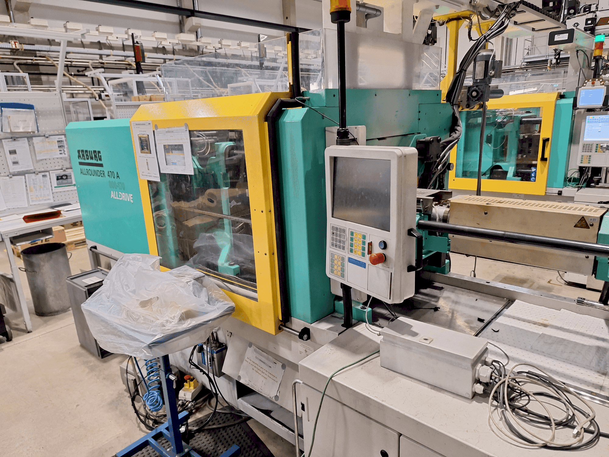 Prikaz stroja Arburg 470 A 800-170 sprijeda
