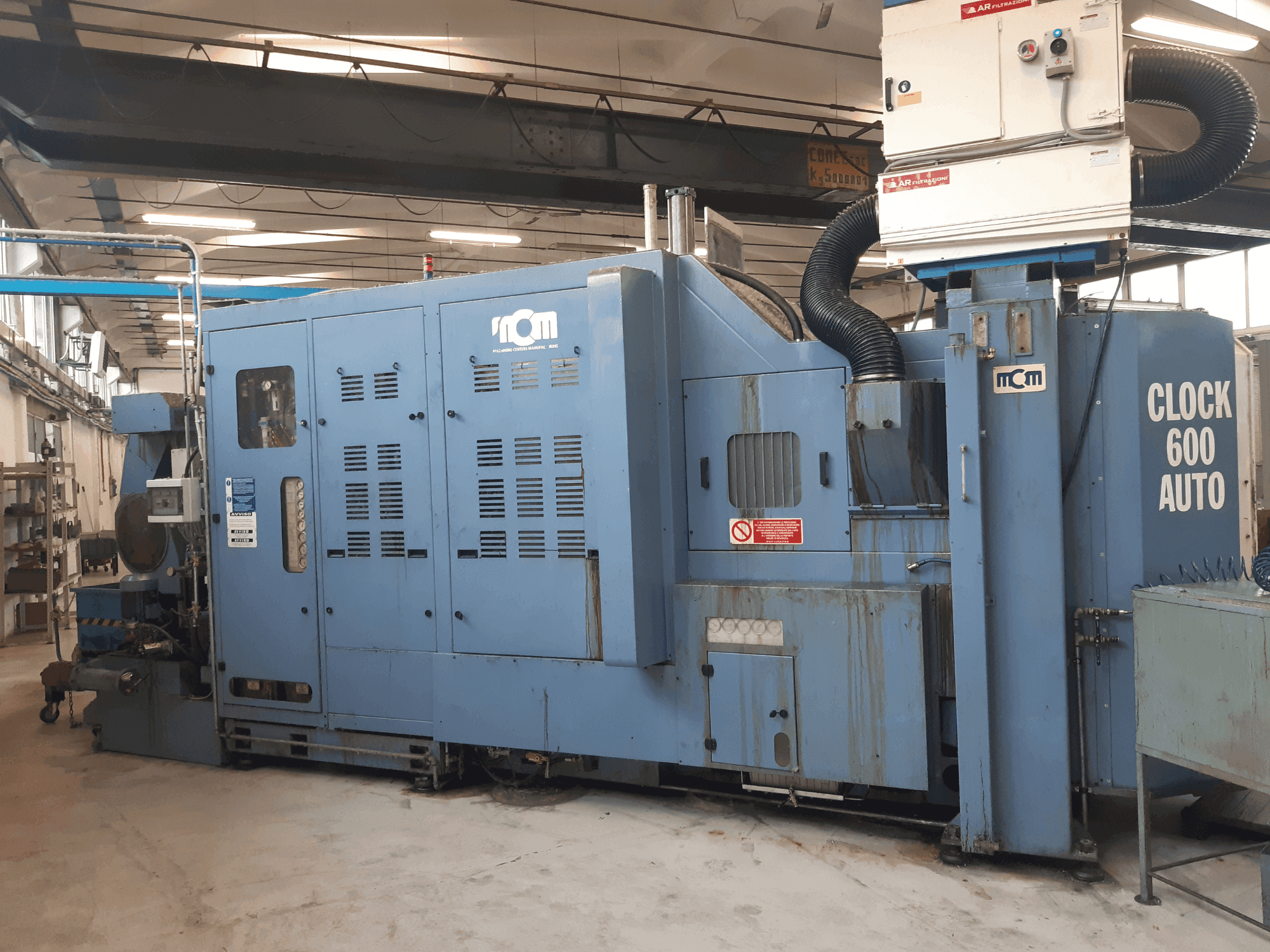 Prikaz stroja MCM Clock 600 Auto sprijeda