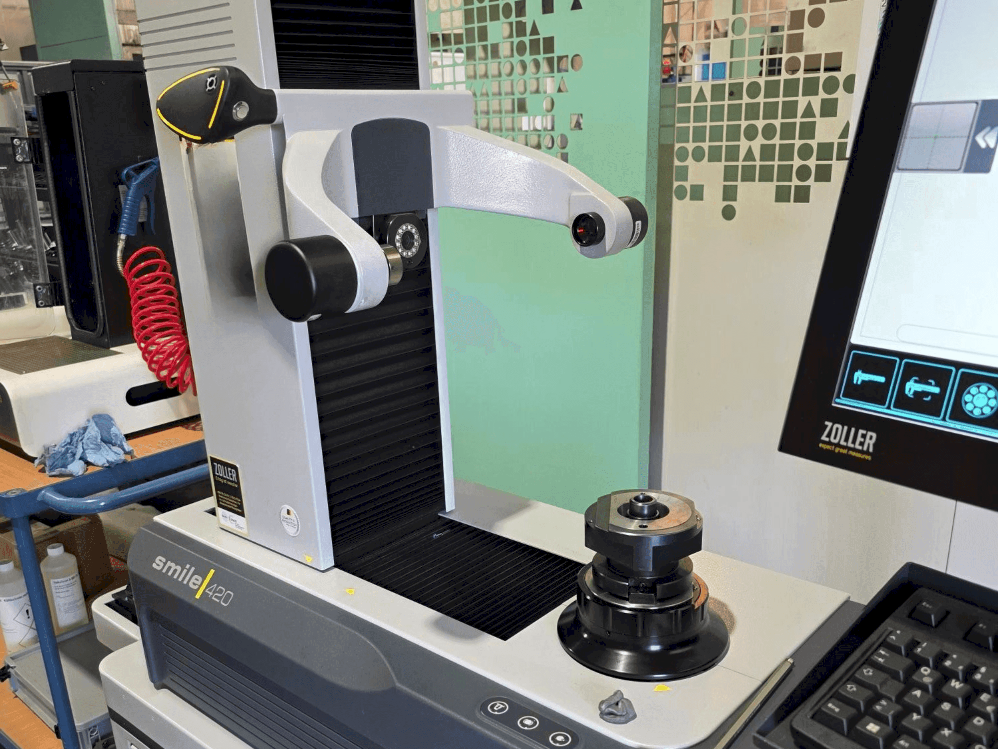 Prikaz stroja Zoller Smile 420 sprijeda