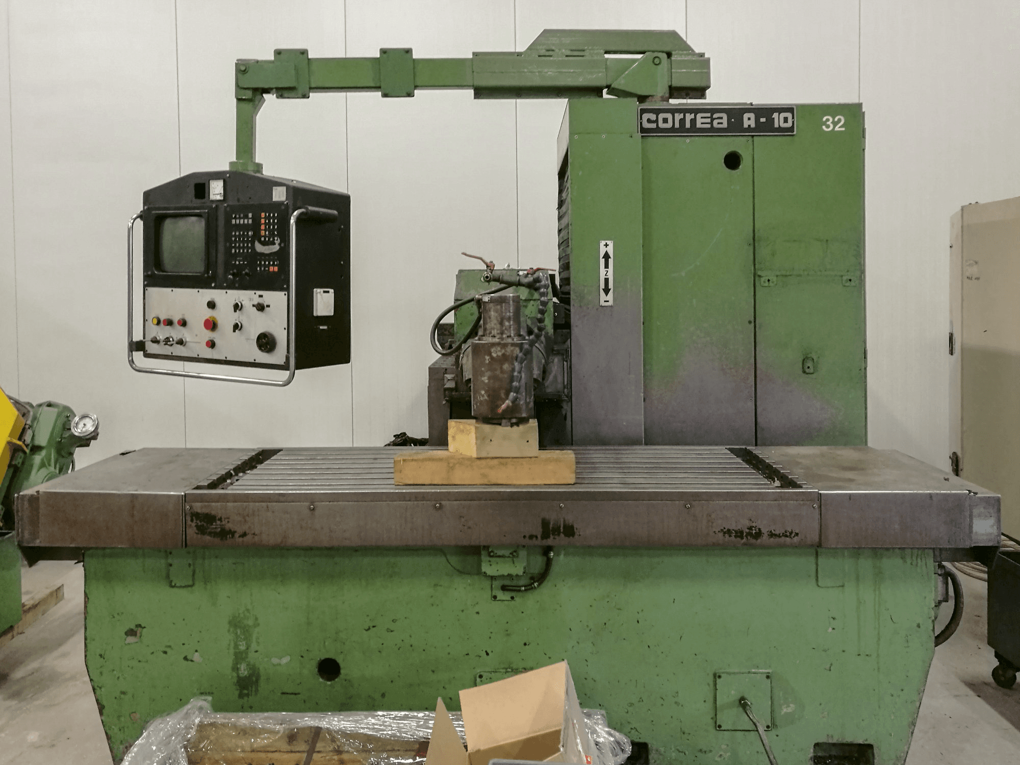 Prikaz stroja Correa A-10 sprijeda