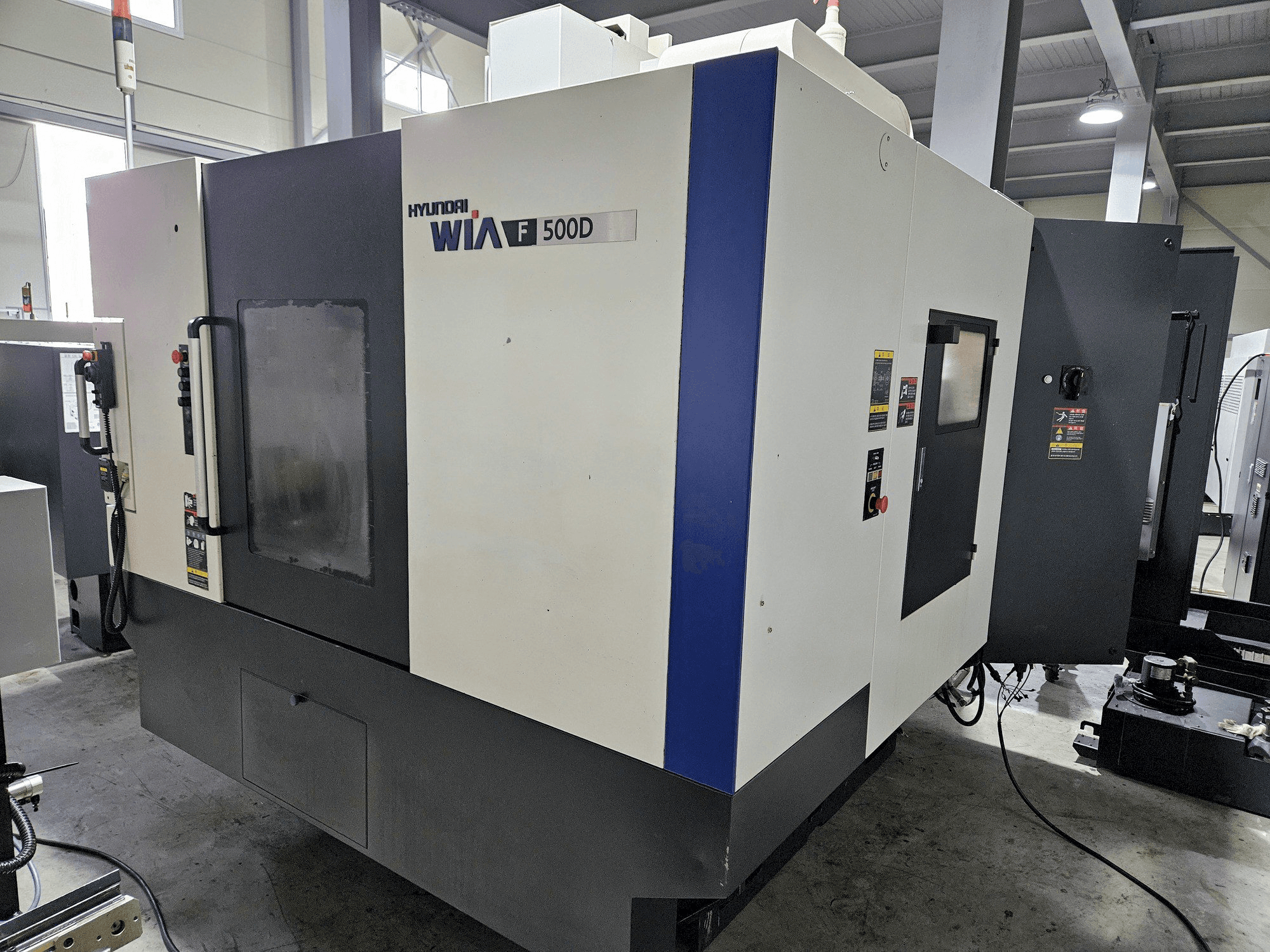 Prikaz stroja Hyundai Wia Wia F500D sprijeda