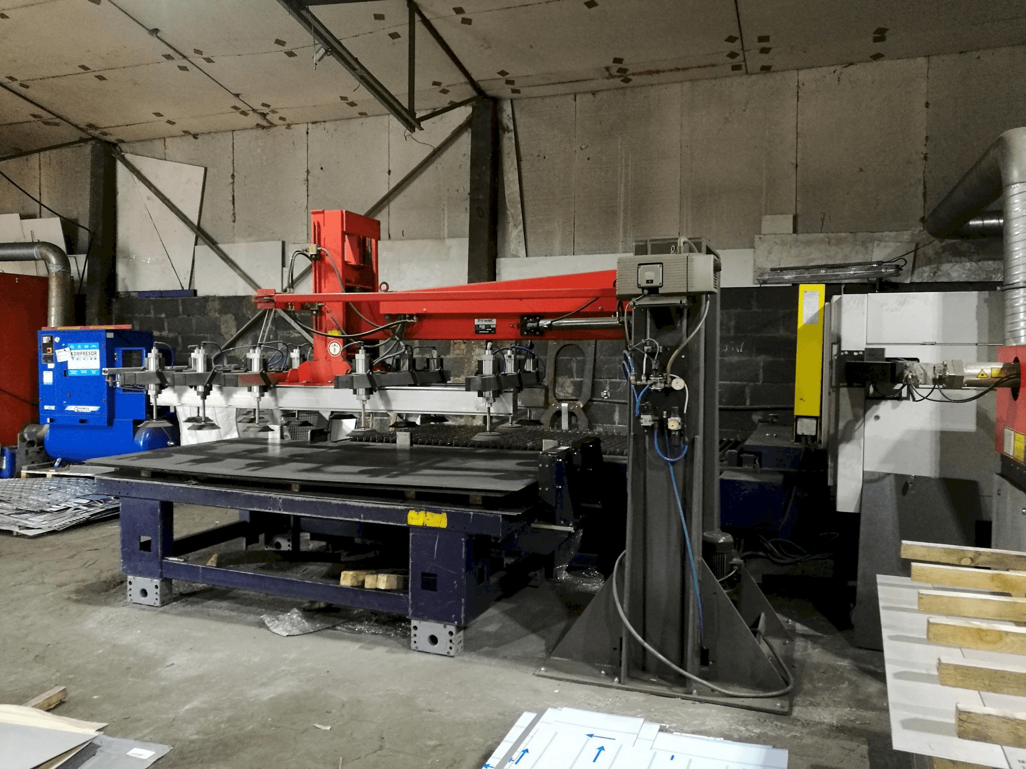 Prikaz stroja Bystronic Bysprint 3015 sprijeda