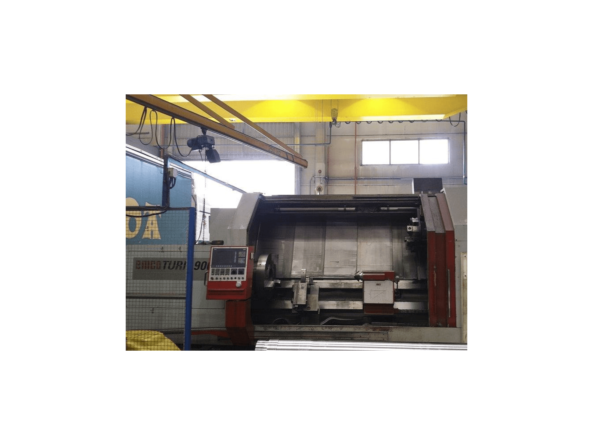 Prikaz stroja EMCO EMCOTURN 900 sprijeda