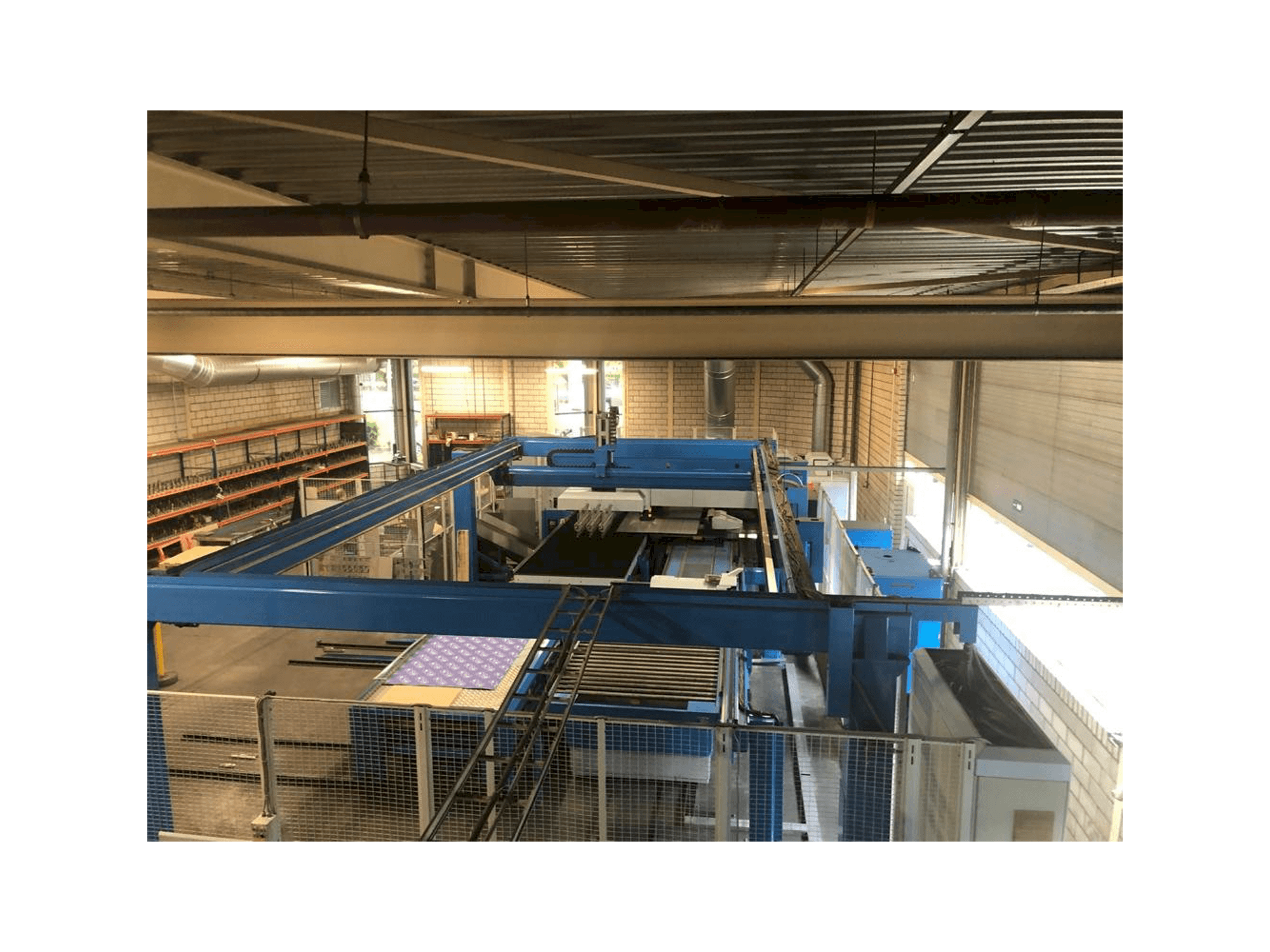 Prikaz stroja Finn-Power LB 6 UVH sprijeda