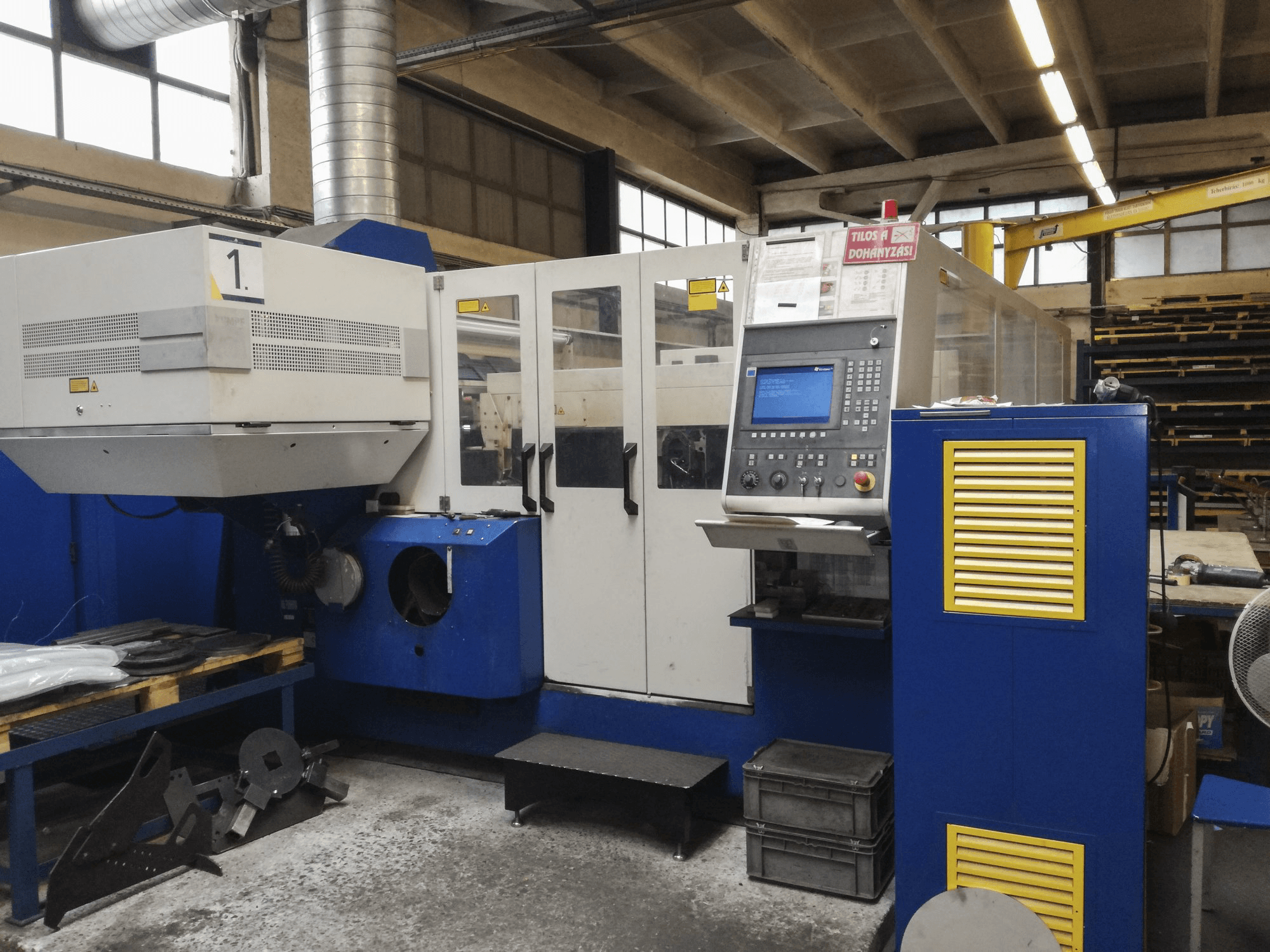 Prikaz stroja Trumpf TruLaser L3030 zdesna
