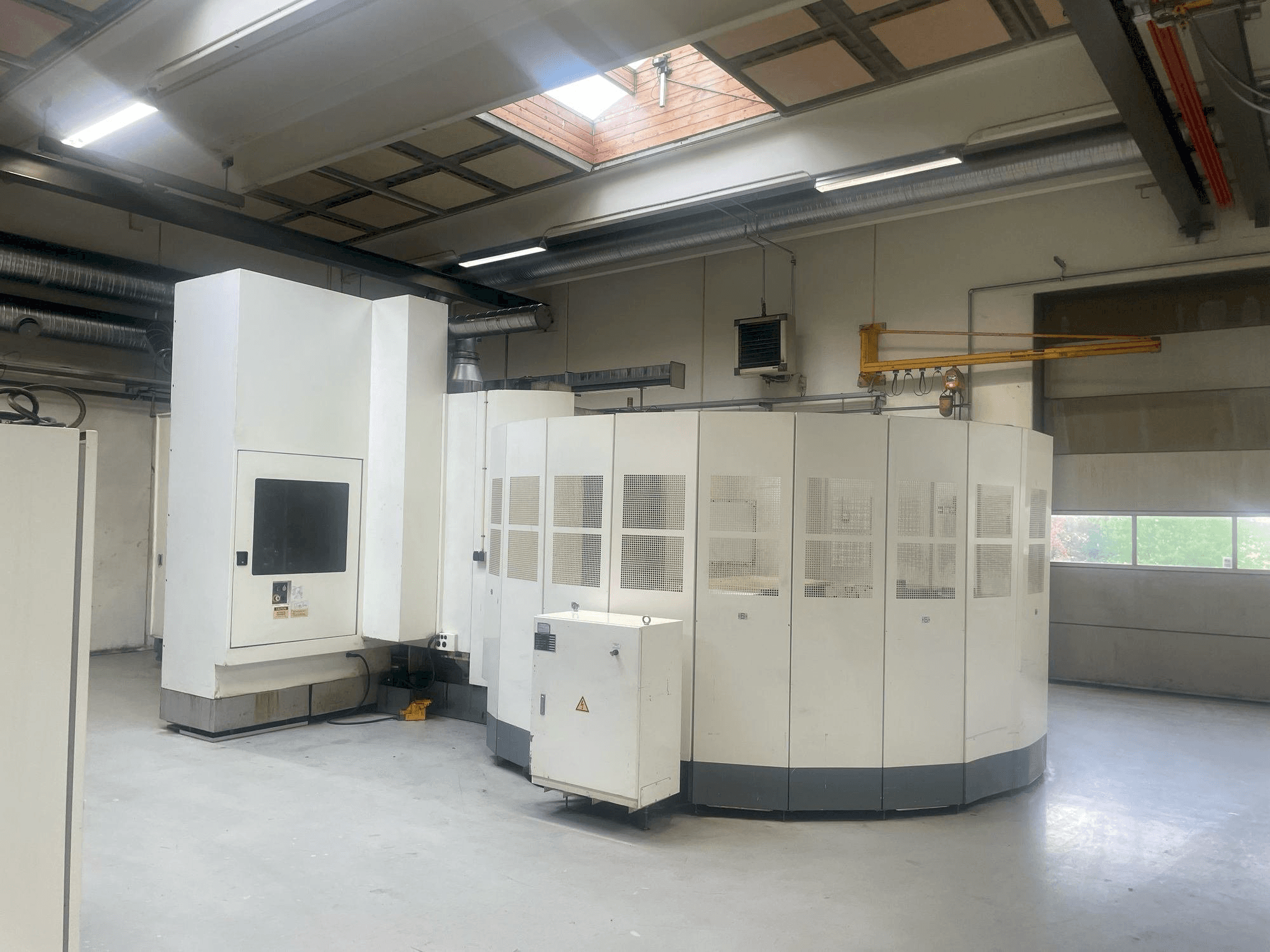 Prikaz stroja Kitamura HX500i sprijeda