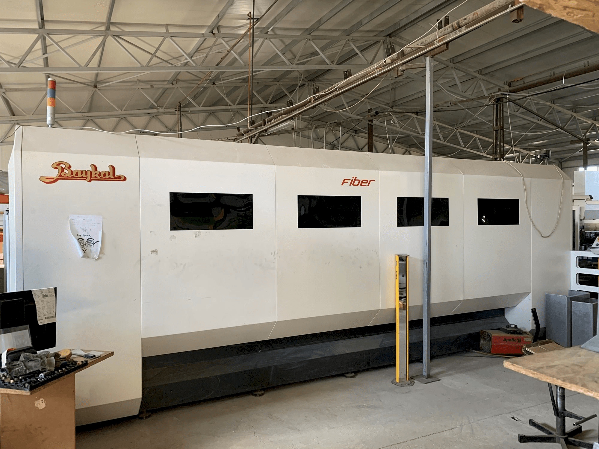 Prikaz stroja Baykal BLS-NL 1530 2kW sprijeda