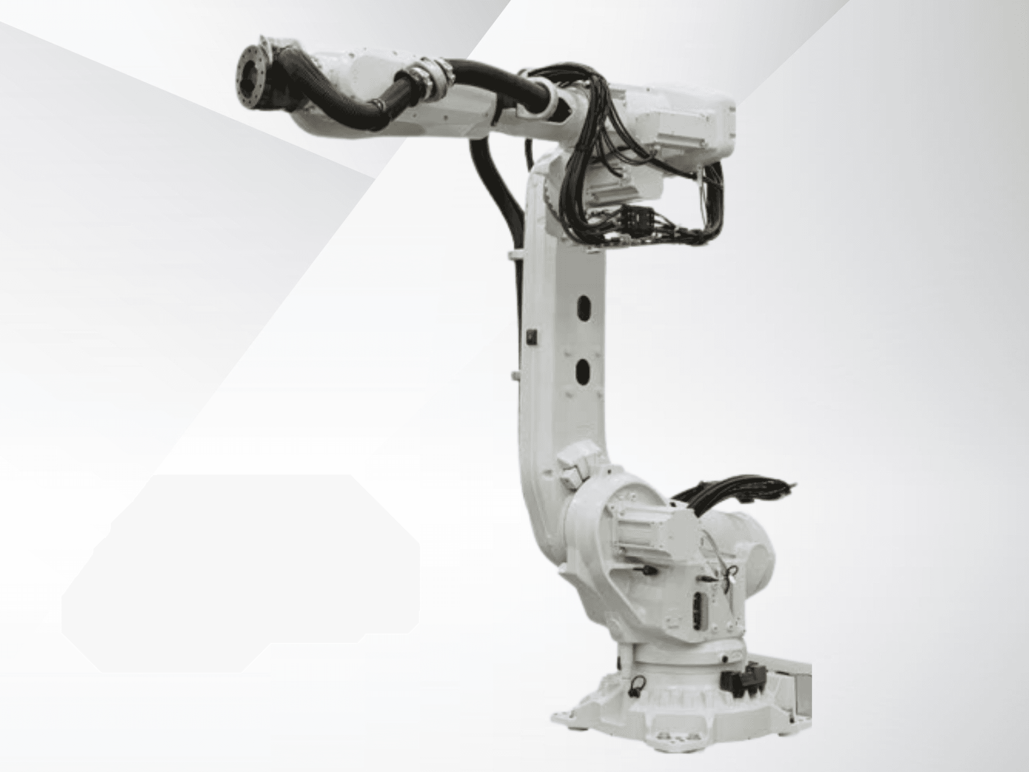 ABB IRB 6700-245/3.00 robotska ruka u prednjem pogledu, koja prikazuje bijeli aerodinamični dizajn s priključenim kabelima i motorima.