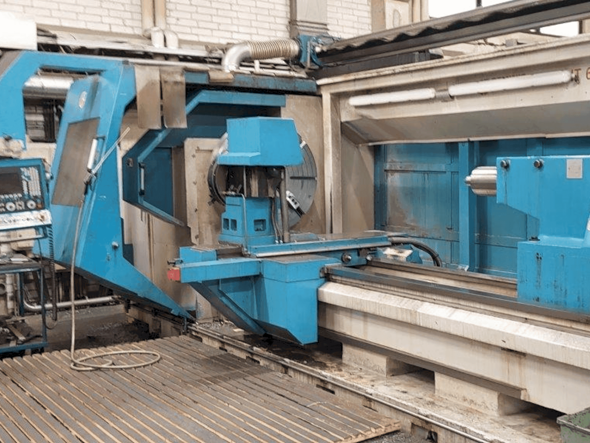 Prikaz stroja Geminis GTH 6 G2-1300 x 3000 sprijeda