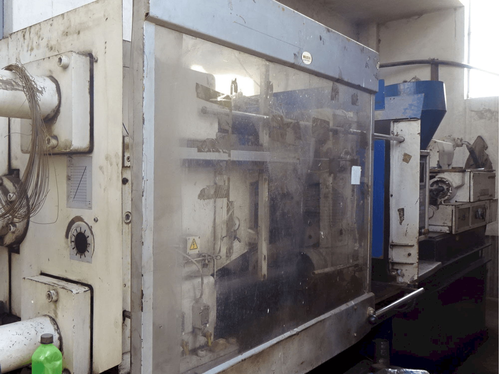 Prikaz stroja DEMAG D240-1990 NC III slijeva