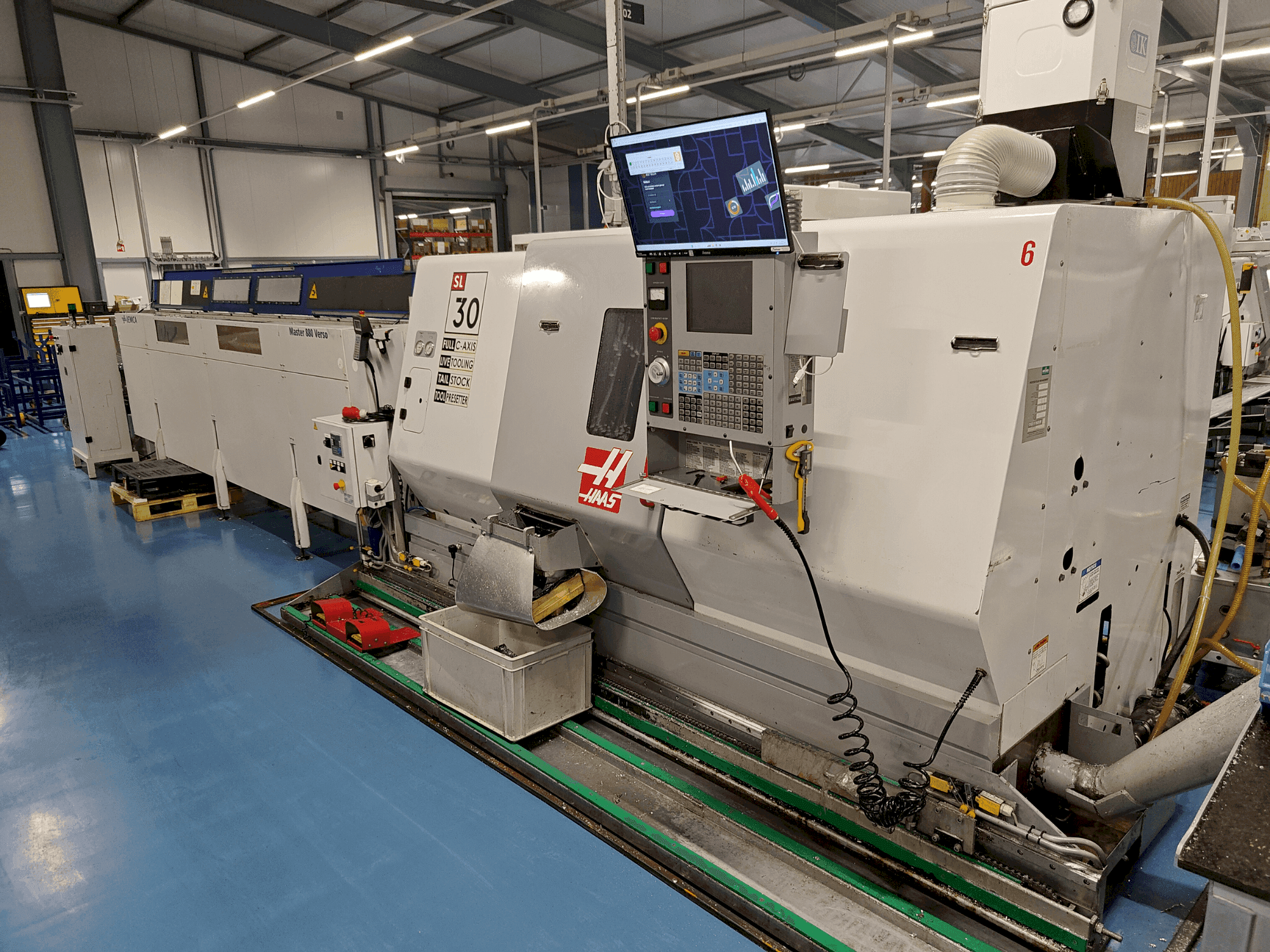 Prikaz stroja HAAS SL-30TCE (2004) sprijeda