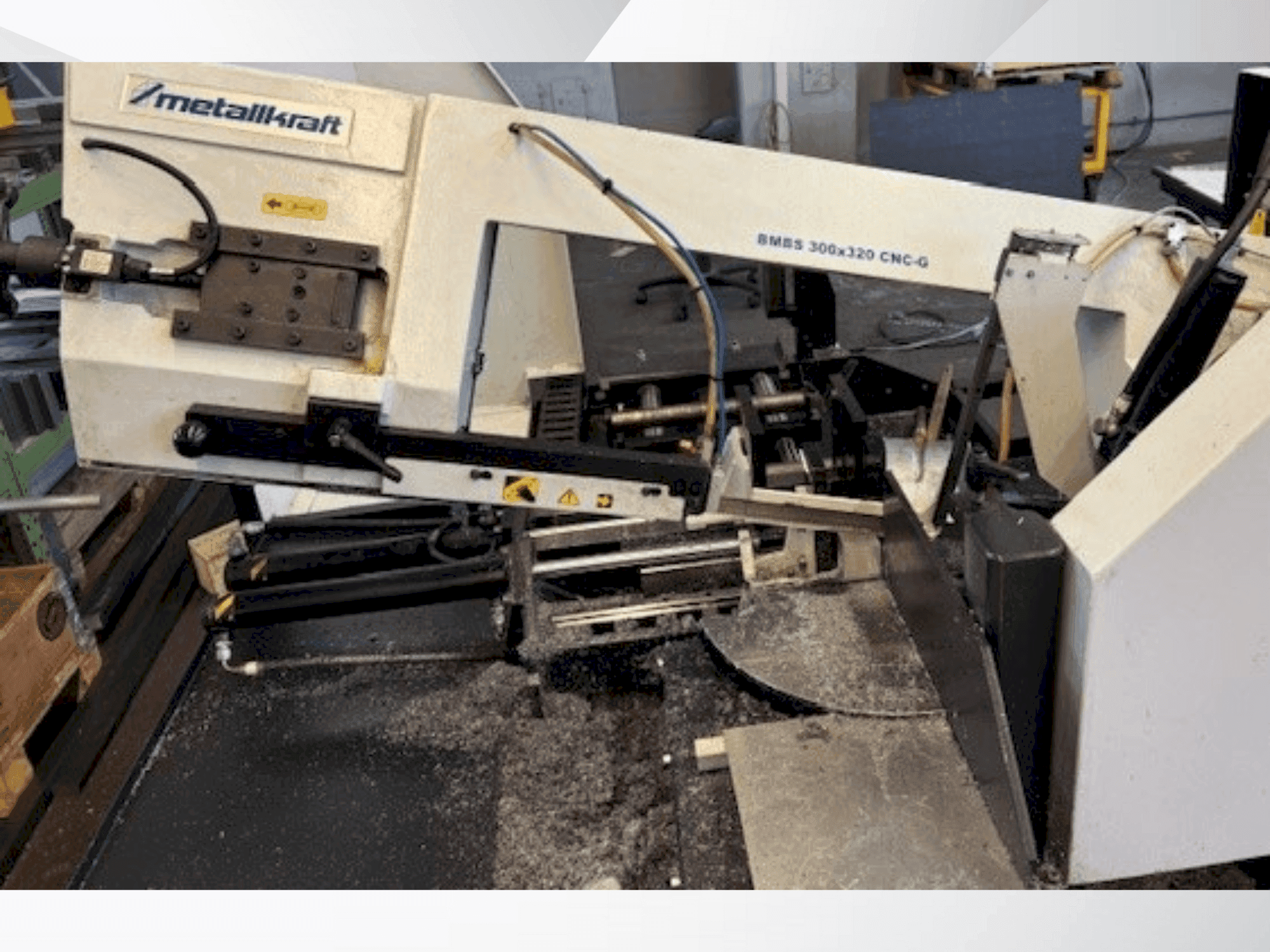 Prikaz stroja Metallkraft BMBS 300X320 sprijeda
