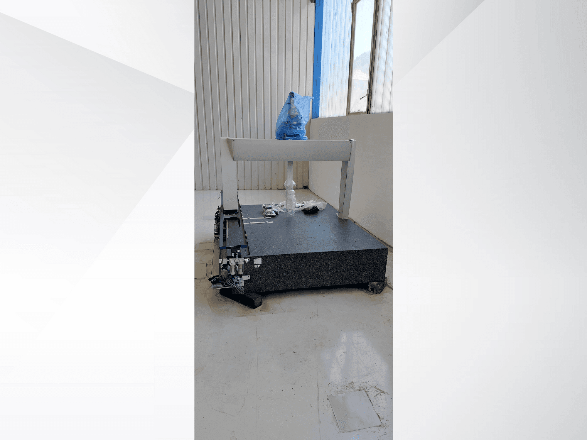 Prikaz stroja ZEISS SPECTRUM 10/16/6 sprijeda