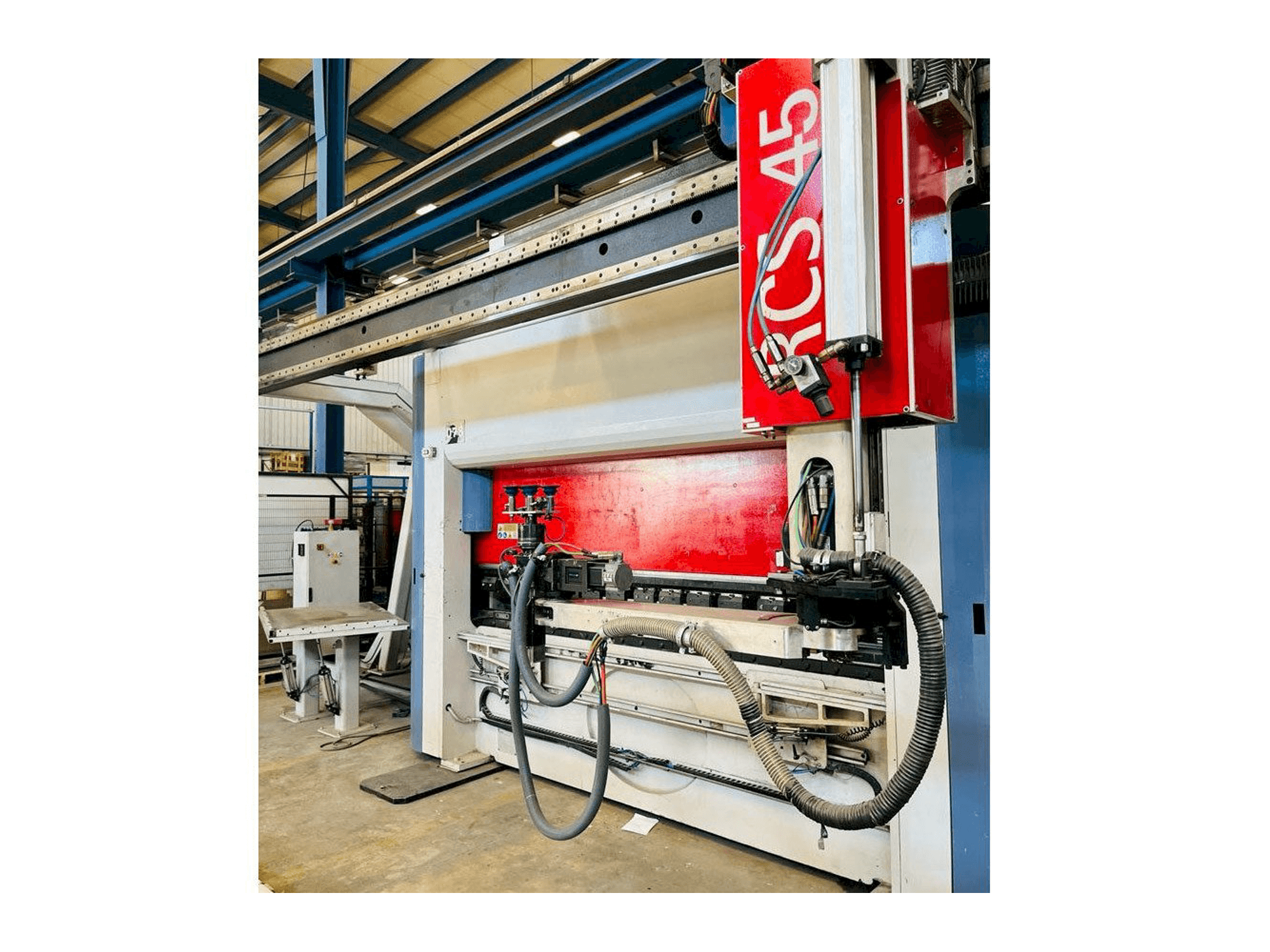 Prikaz stroja AMADA Flexa 100-30 Schiavi sprijeda
