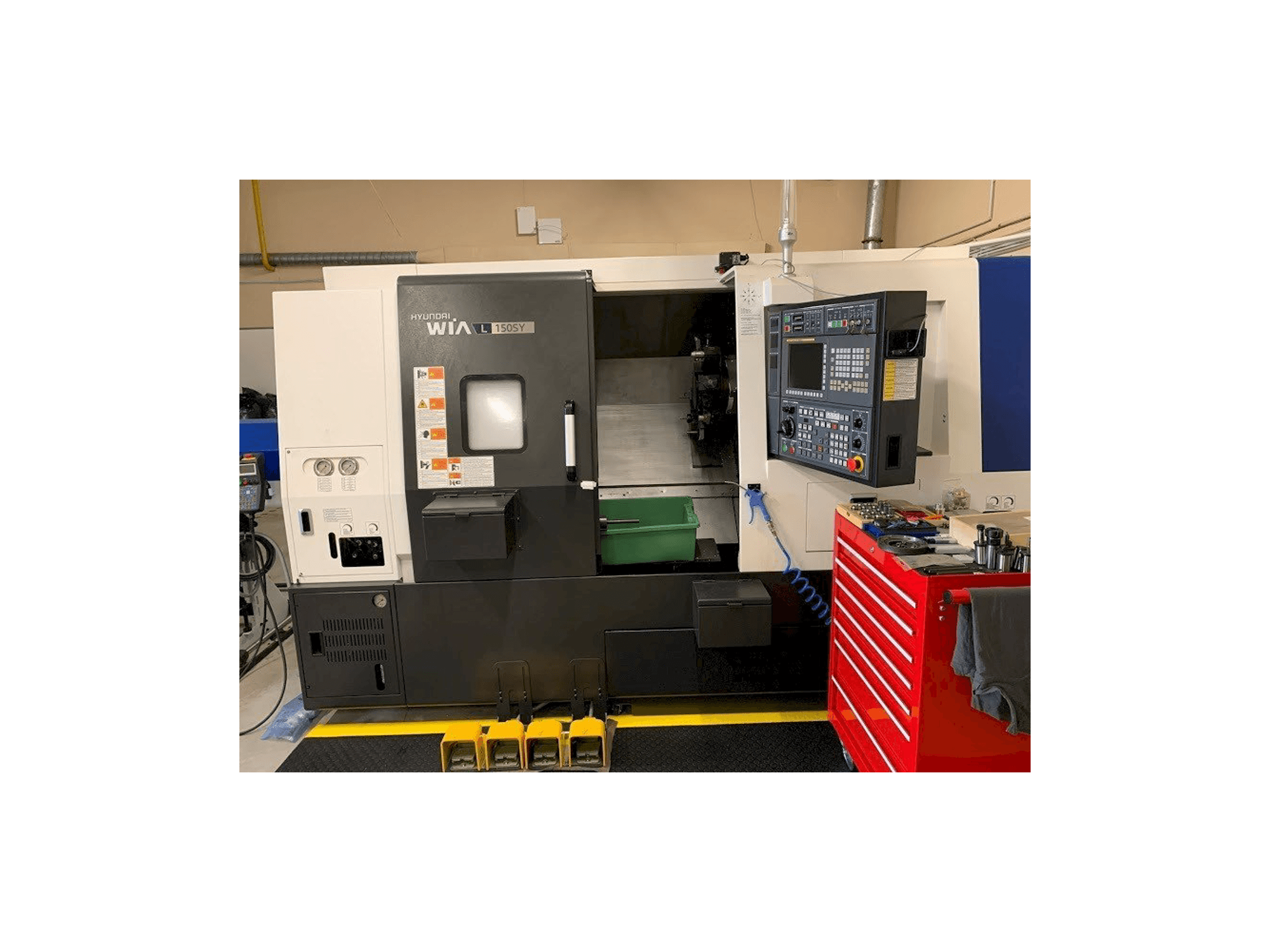 Prikaz stroja Hyundai Wia L150SY sprijeda