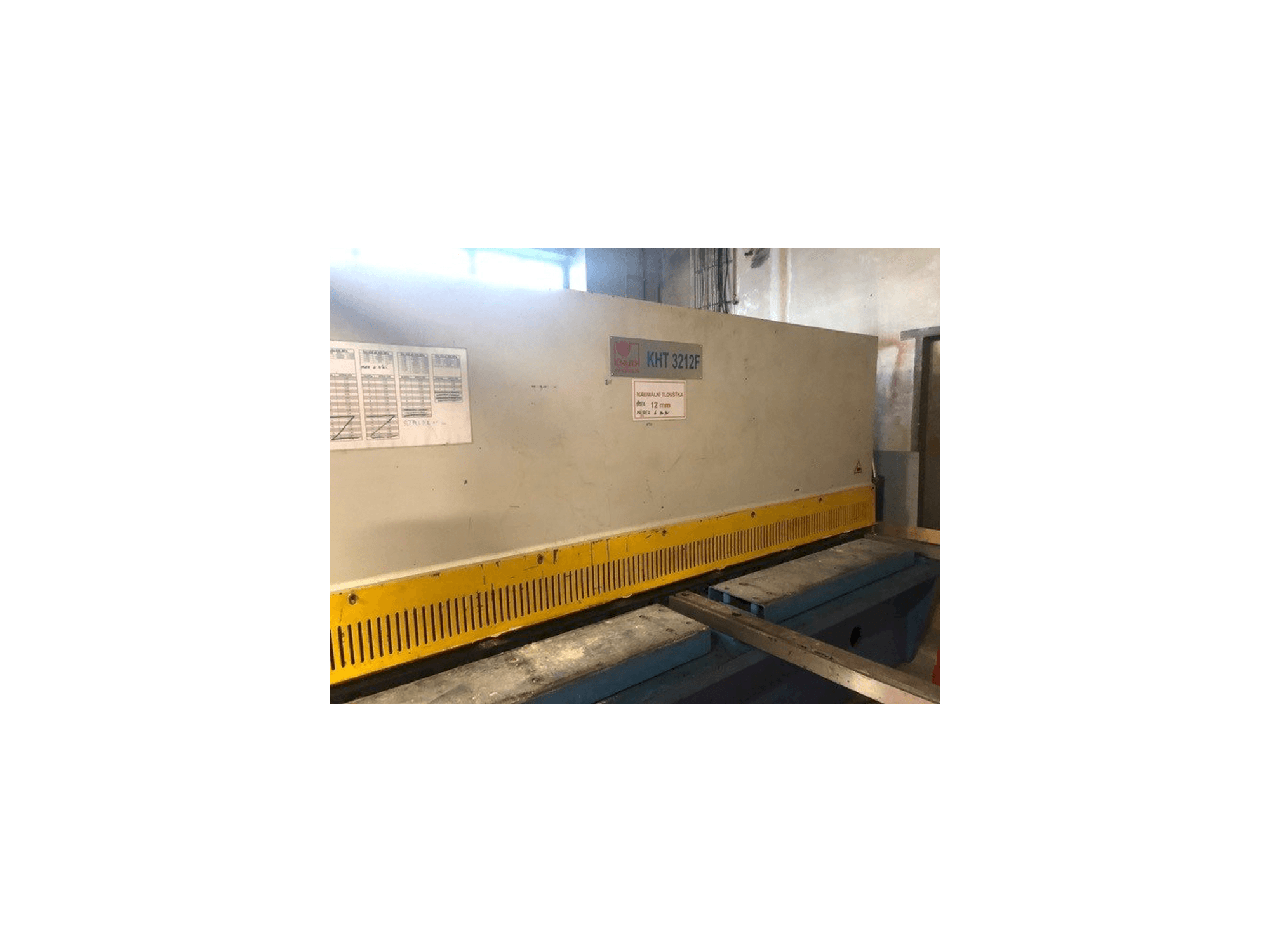 Prikaz stroja KNUTH KHT 3212 F sprijeda