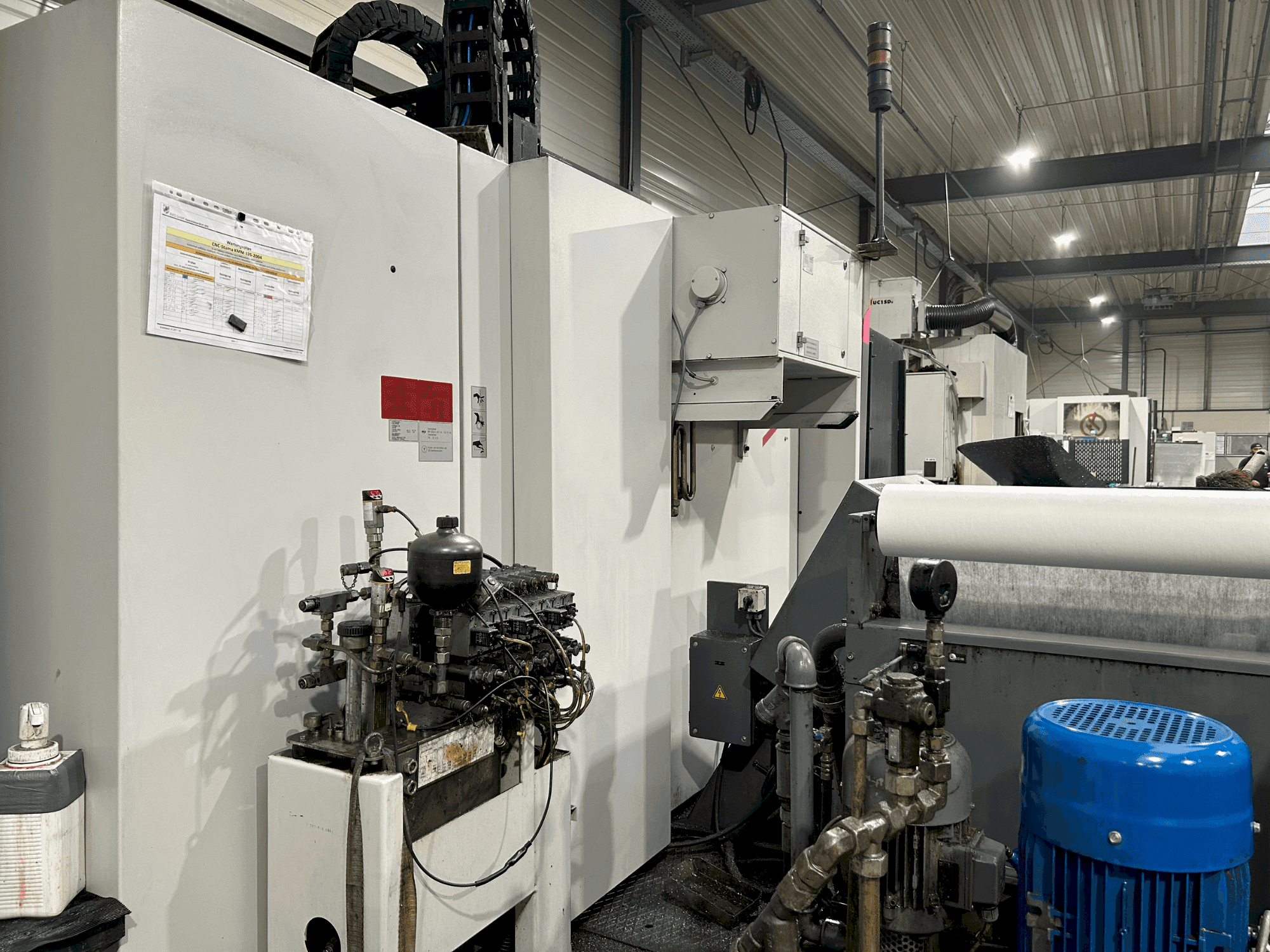 Prikaz stroja STAMA MC 326 TWIN sprijeda