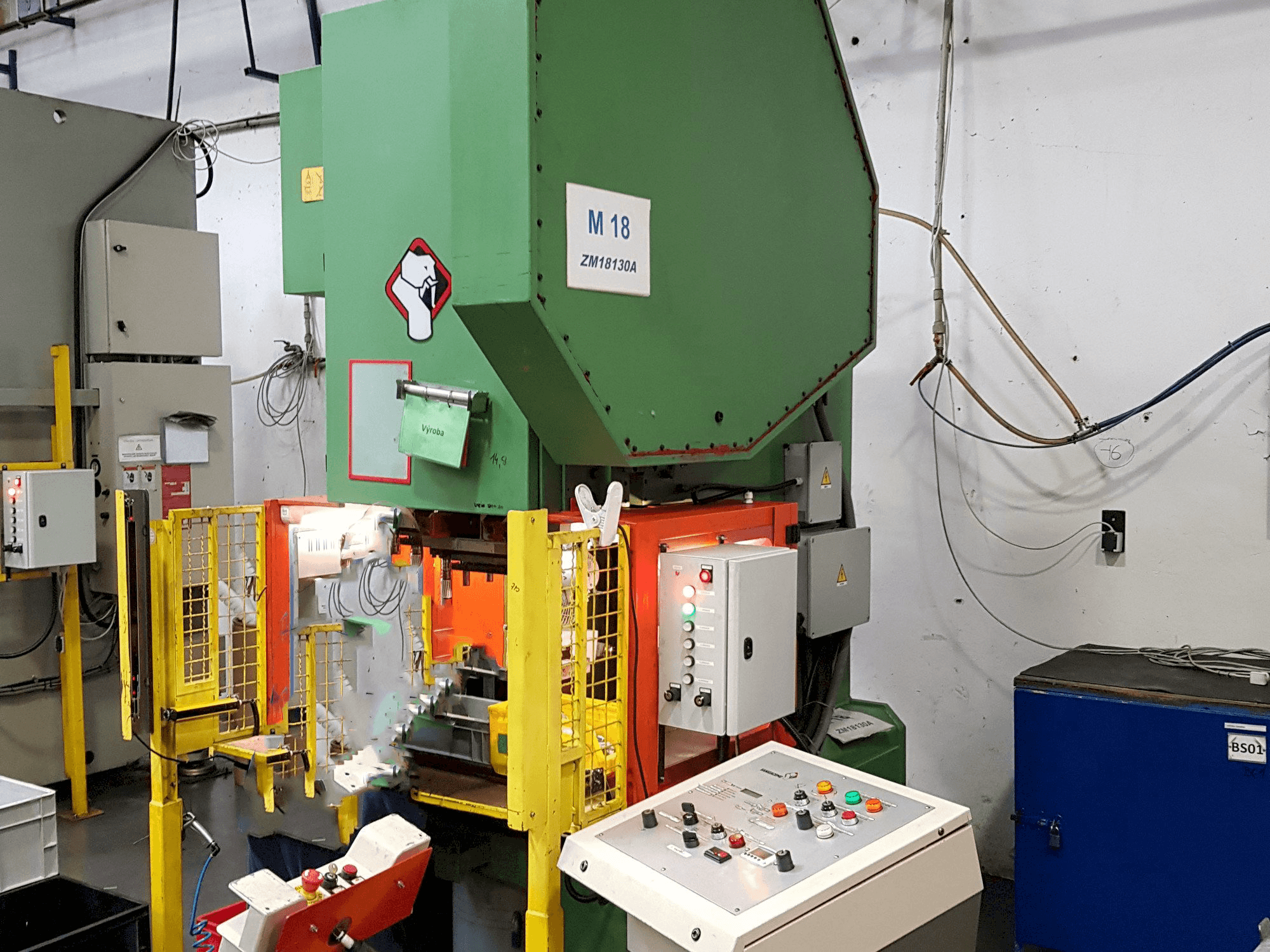 Prikaz stroja Giacomo T 130R sprijeda