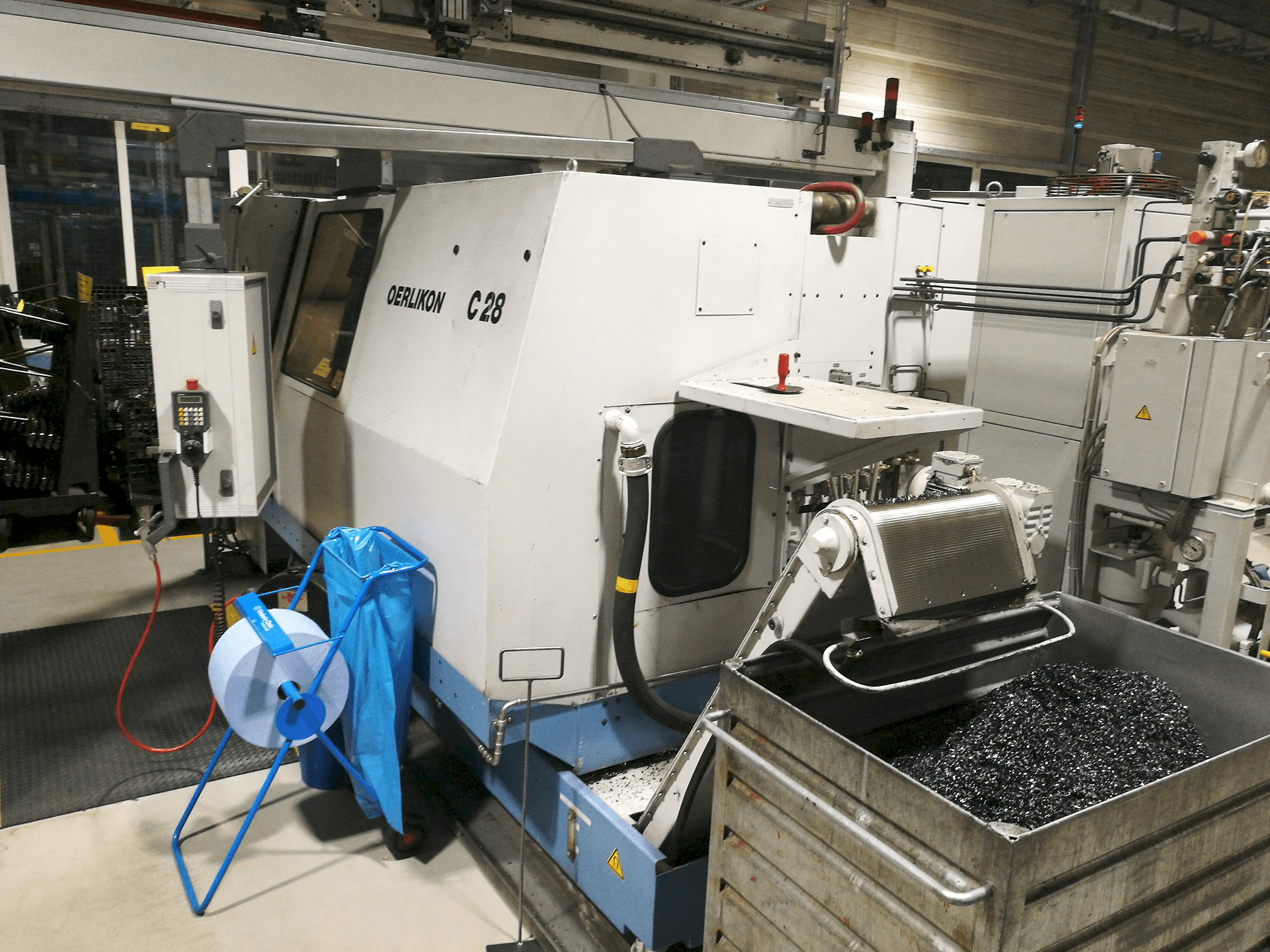 Prikaz stroja Oerlikon C28 zdesna