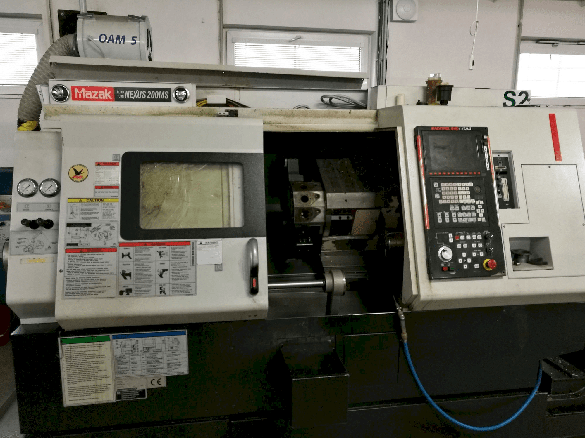 Prikaz stroja Mazak QT Nexus-200 MS sprijeda