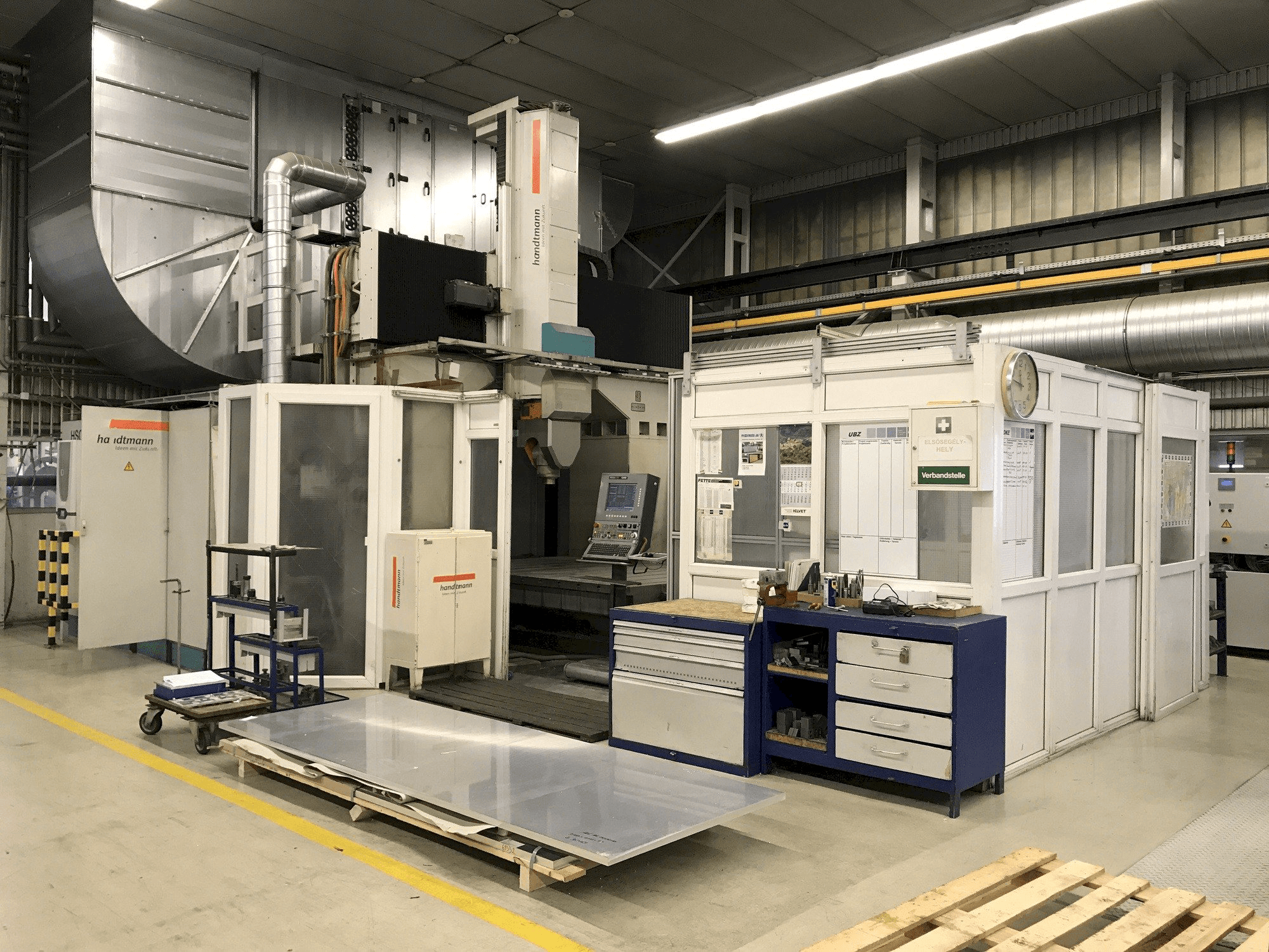 Prikaz stroja Handtmann UBZ NT 300/200 T2 sprijeda