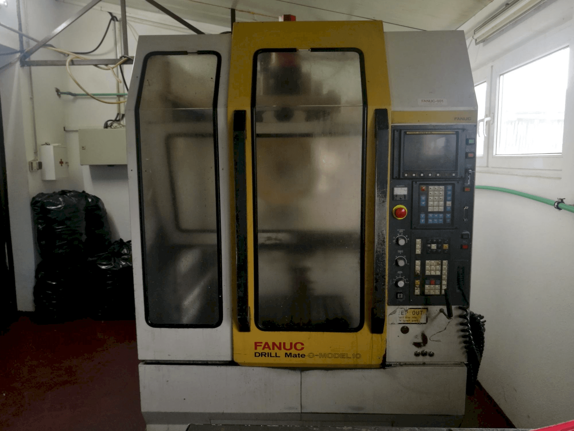 Prikaz stroja FANUC DRILL MATE C-MODEL 10 sprijeda