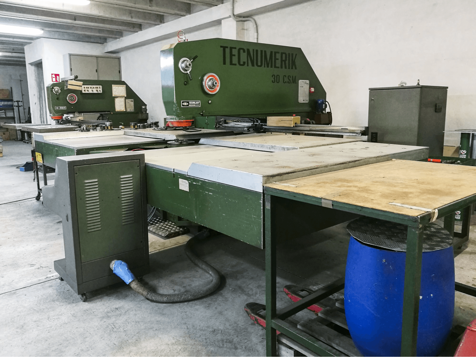 Prikaz stroja Tecnology Tecnumerik 30 C.S.M. zdesna