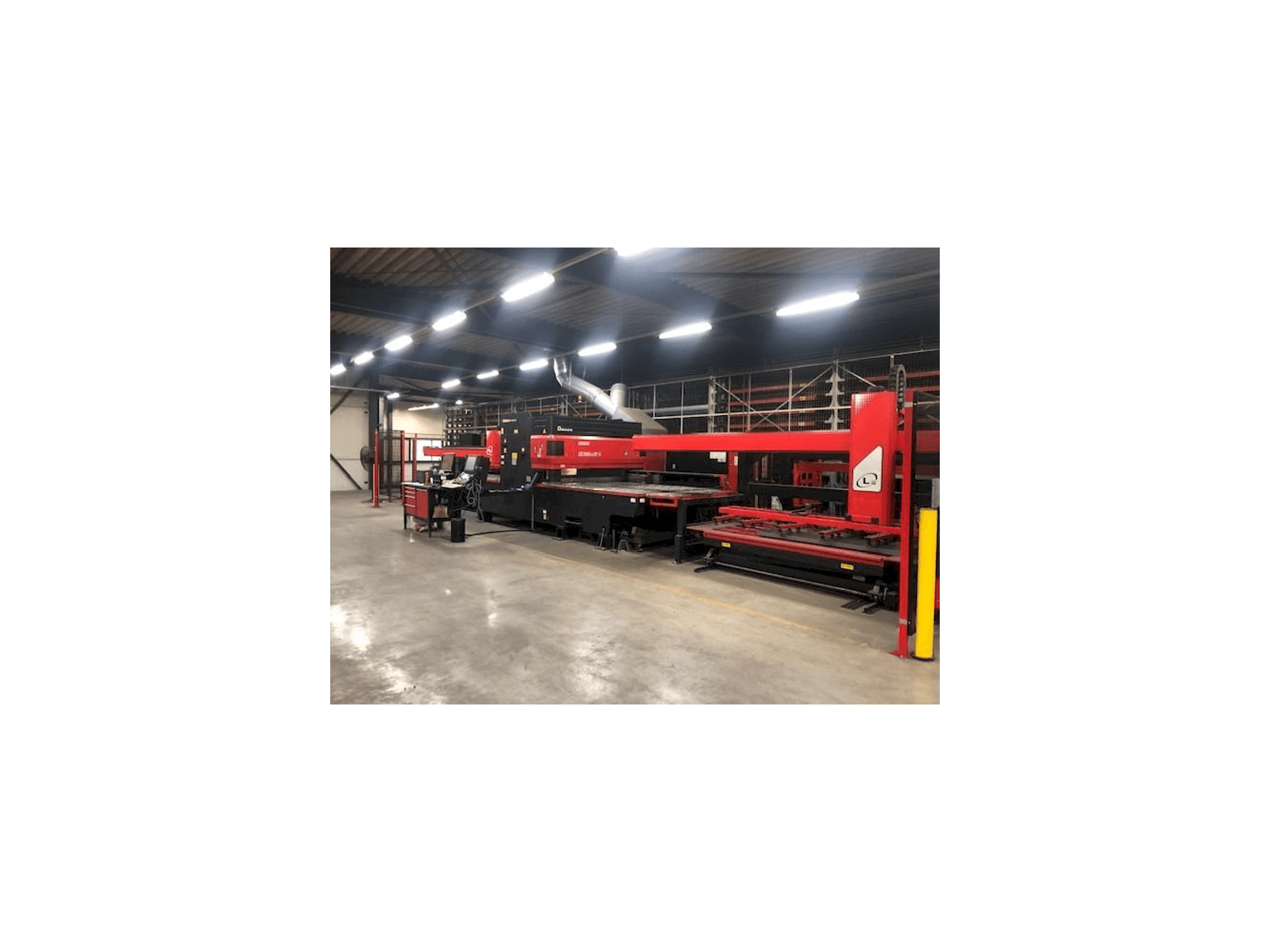 Prikaz stroja AMADA LC 2415 Alpha IV NT sprijeda