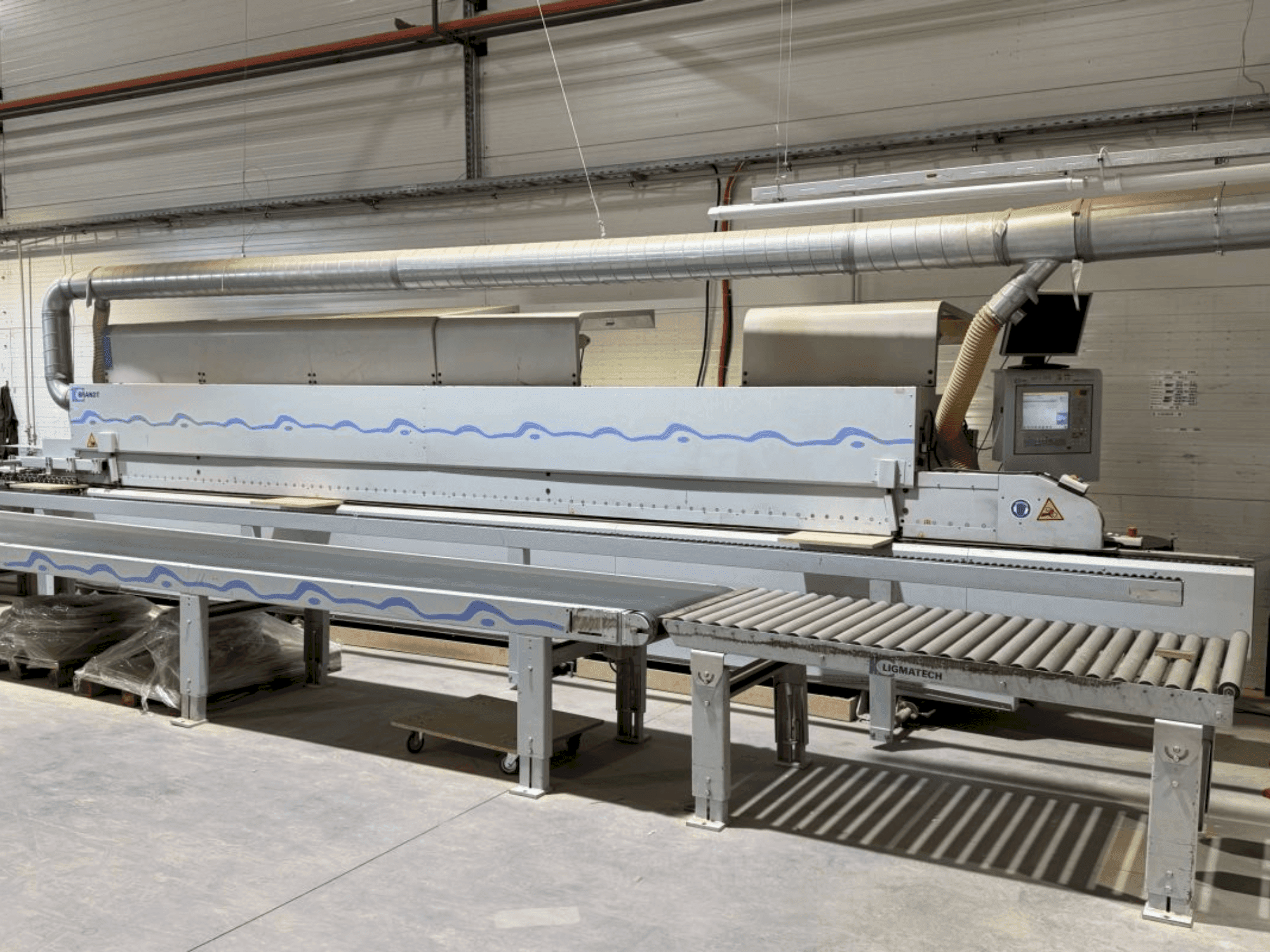 Prikaz stroja BRANDT KDF 991 sprijeda