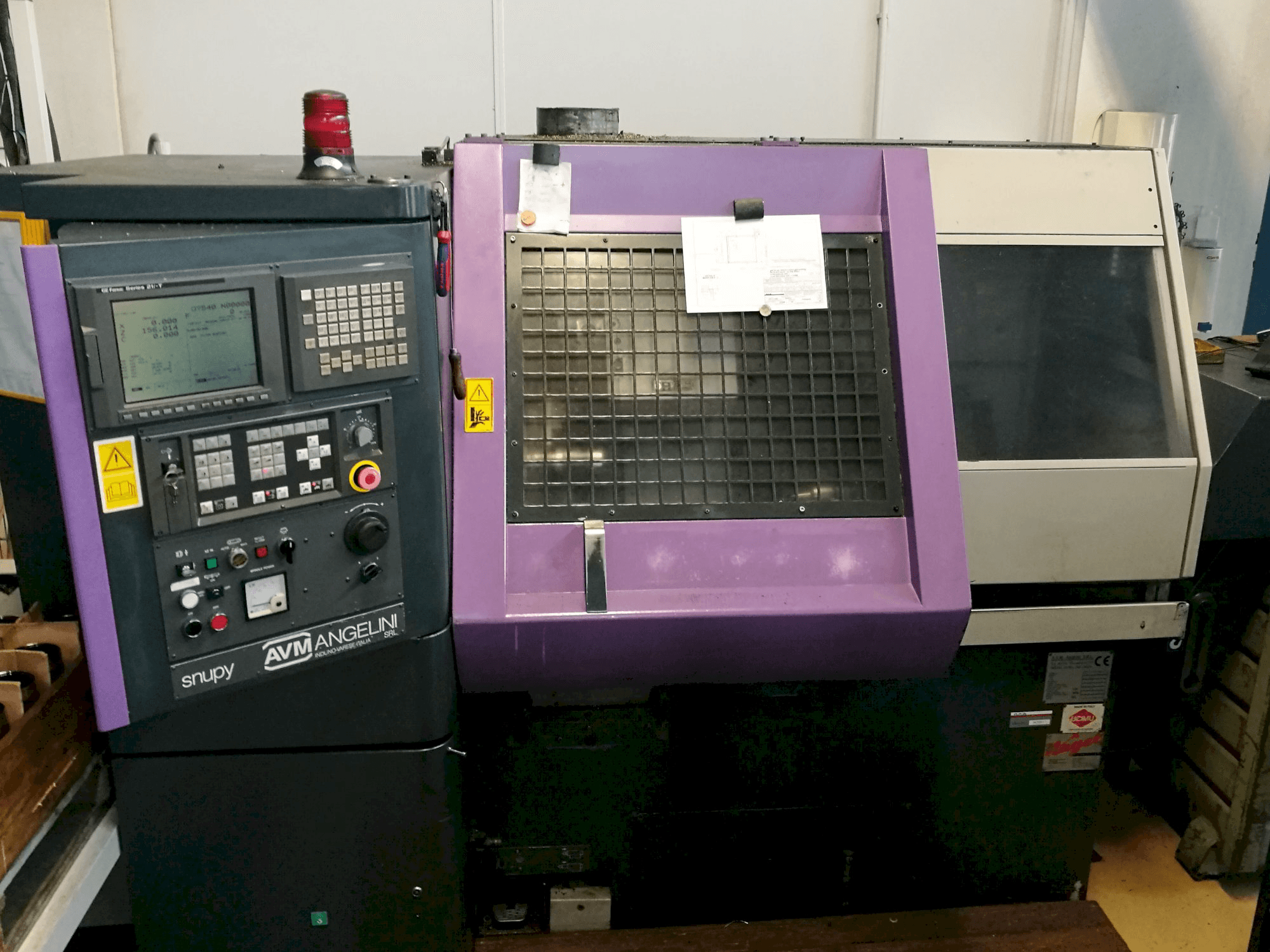 Prikaz stroja AVM Angelini Snupy 21TI sprijeda