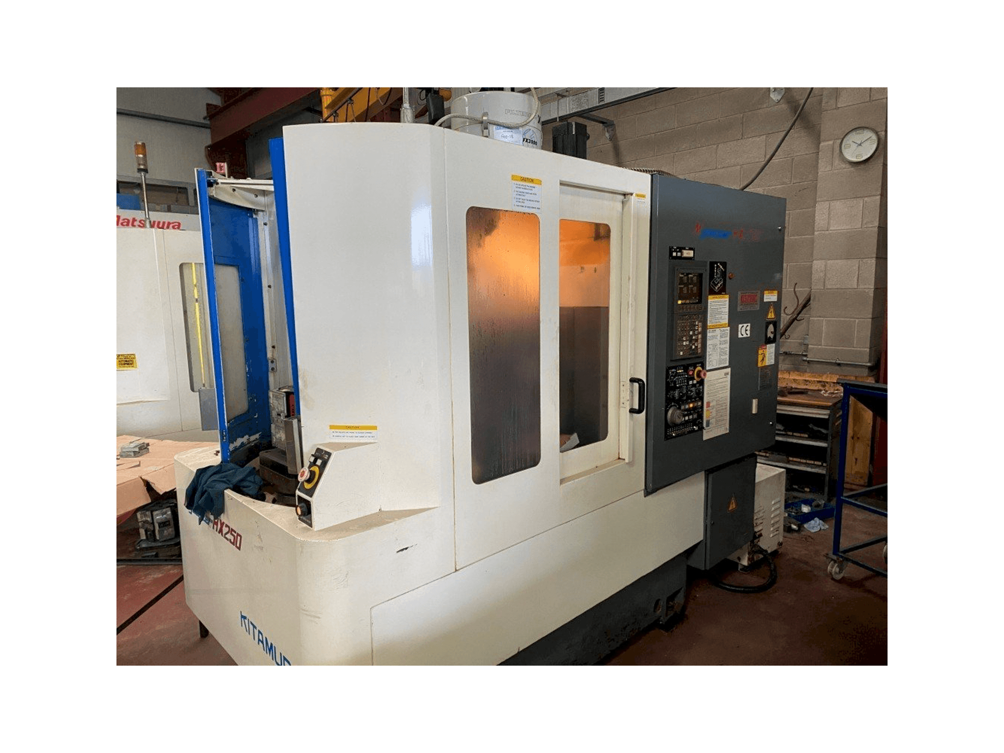 Prikaz stroja Kitamura Mycenter HX250 sprijeda