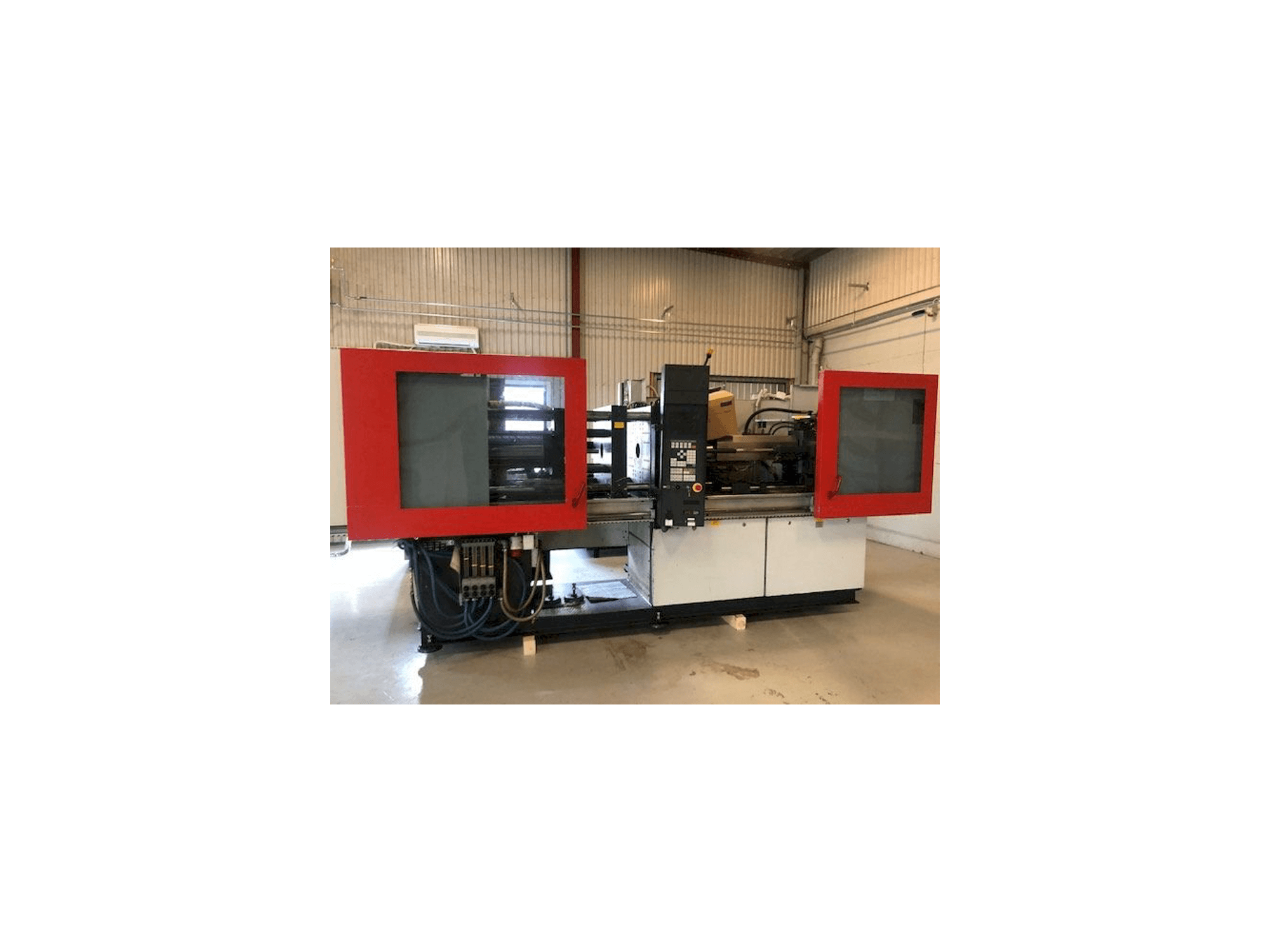 Prikaz stroja FERROMATIK MILACRON K110 sprijeda