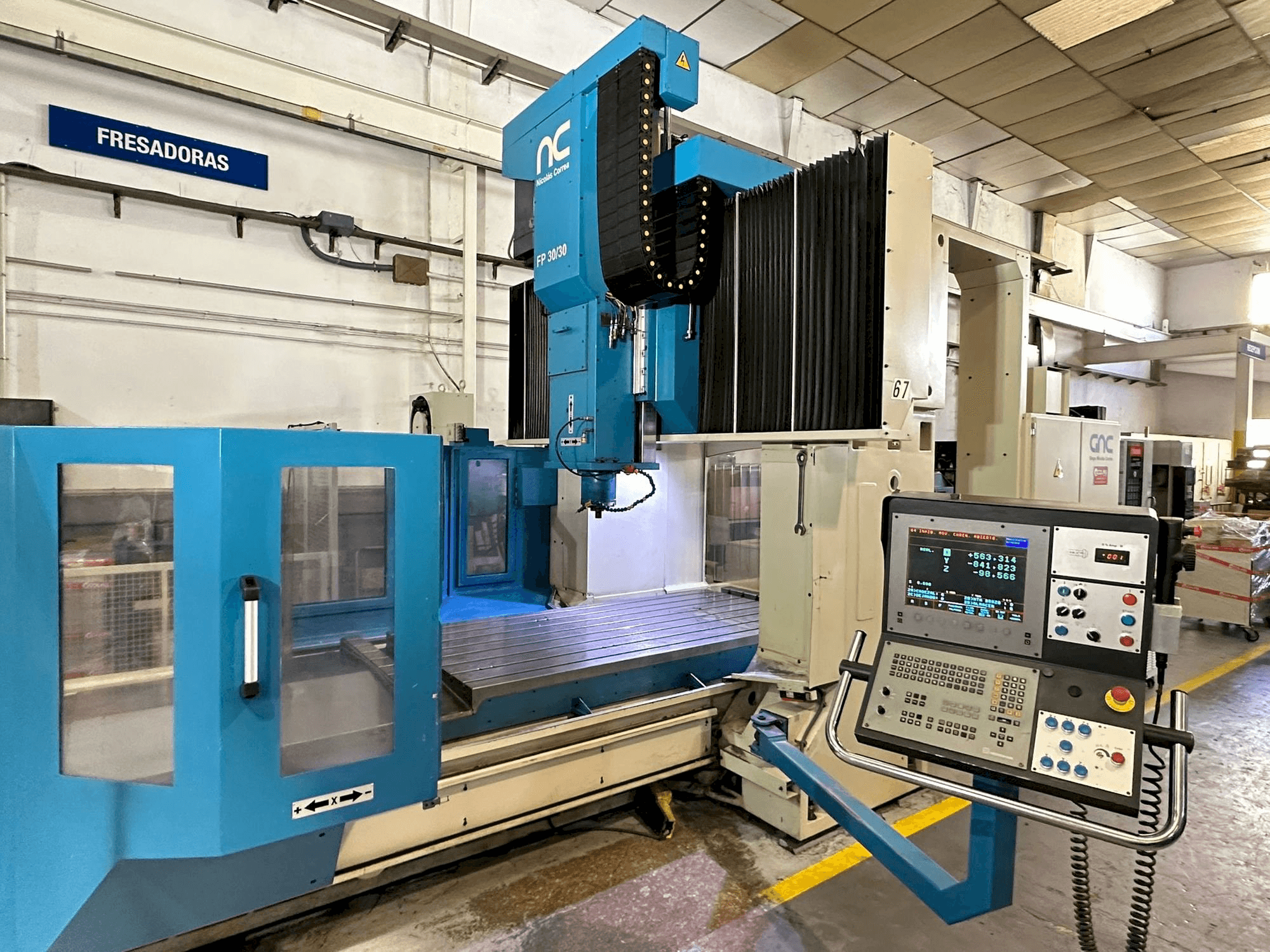 Prikaz stroja NIEDERBERGER FP30/30 sprijeda