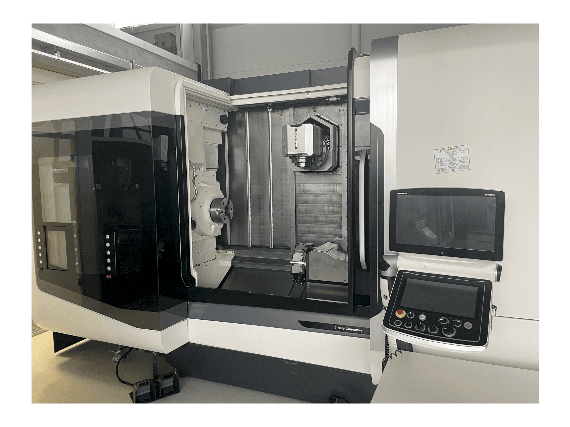 Prikaz stroja DMG MORI NTX 2500/1500 sprijeda