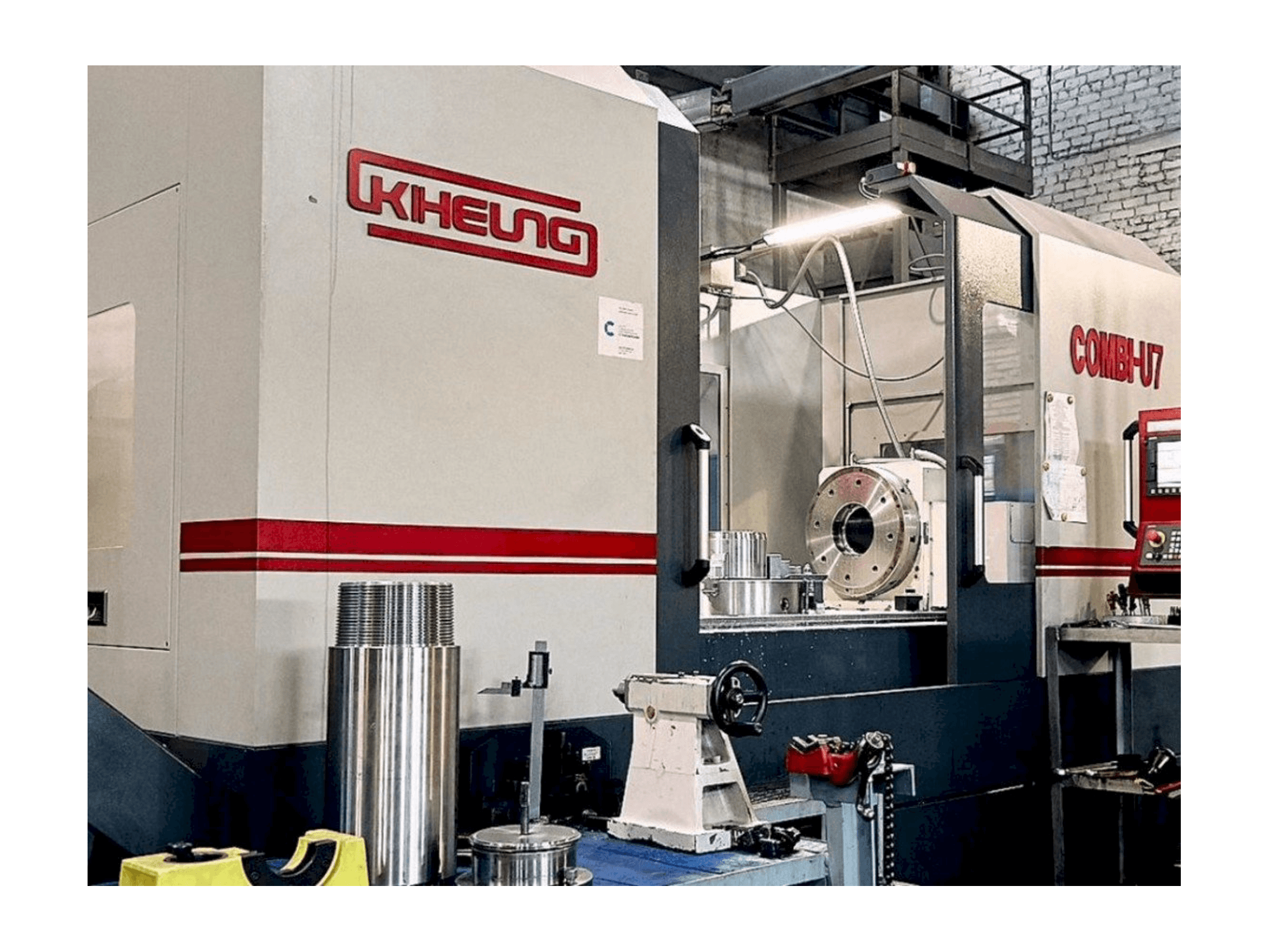 Prikaz stroja KIHEUNG COMBI-U7 sprijeda