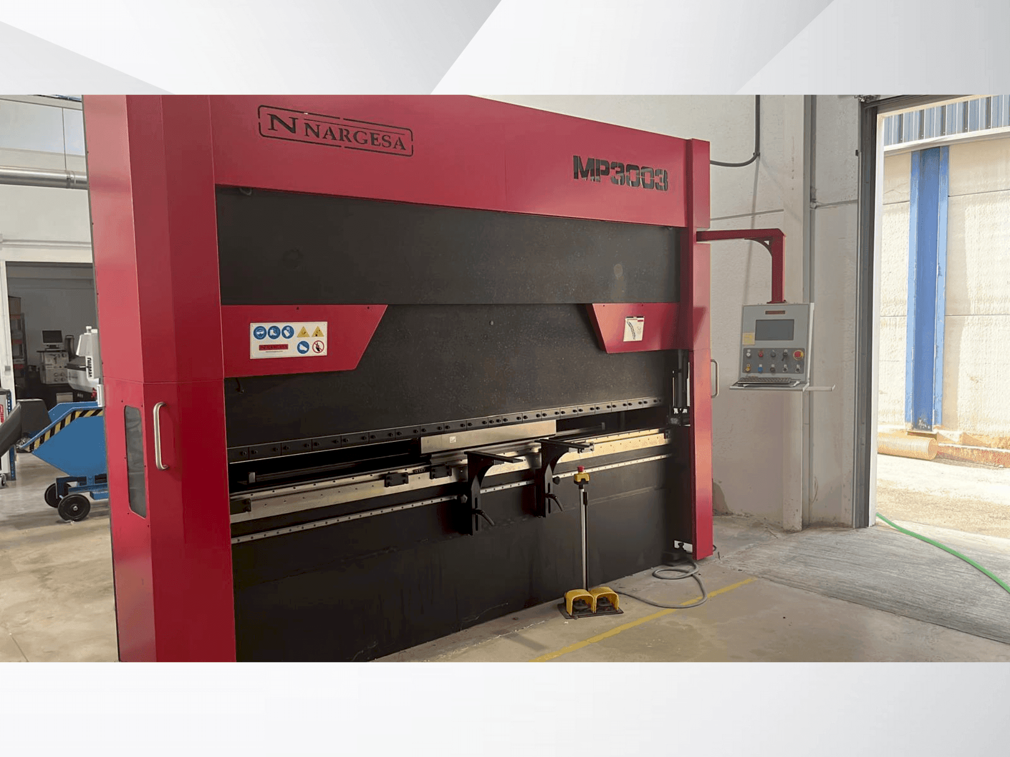 Prikaz stroja NARGESA 3003 sprijeda